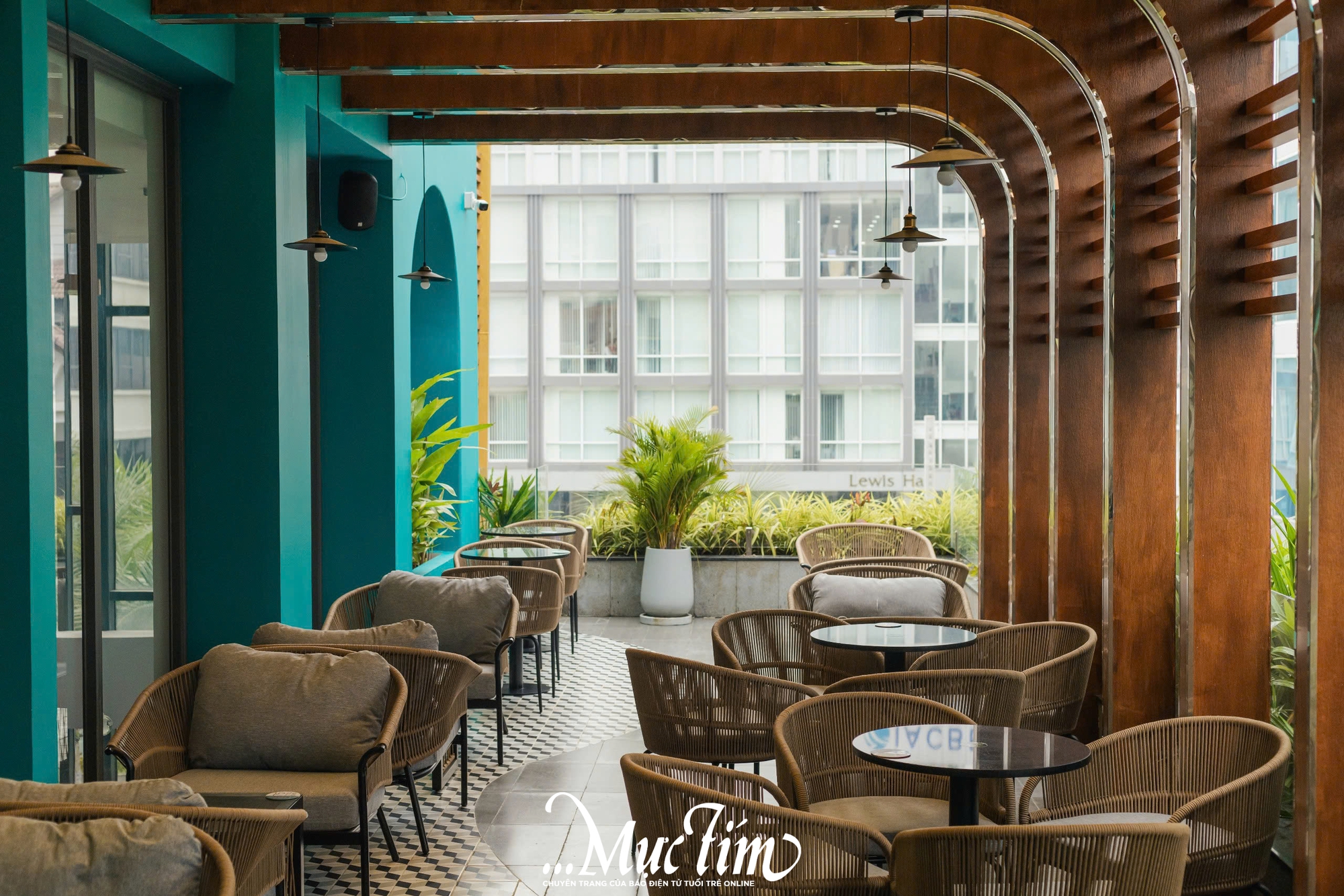 Review quán cà phê hot mạng xã hội của Trường đại học Quốc tế Sài Gòn- Ảnh 7.