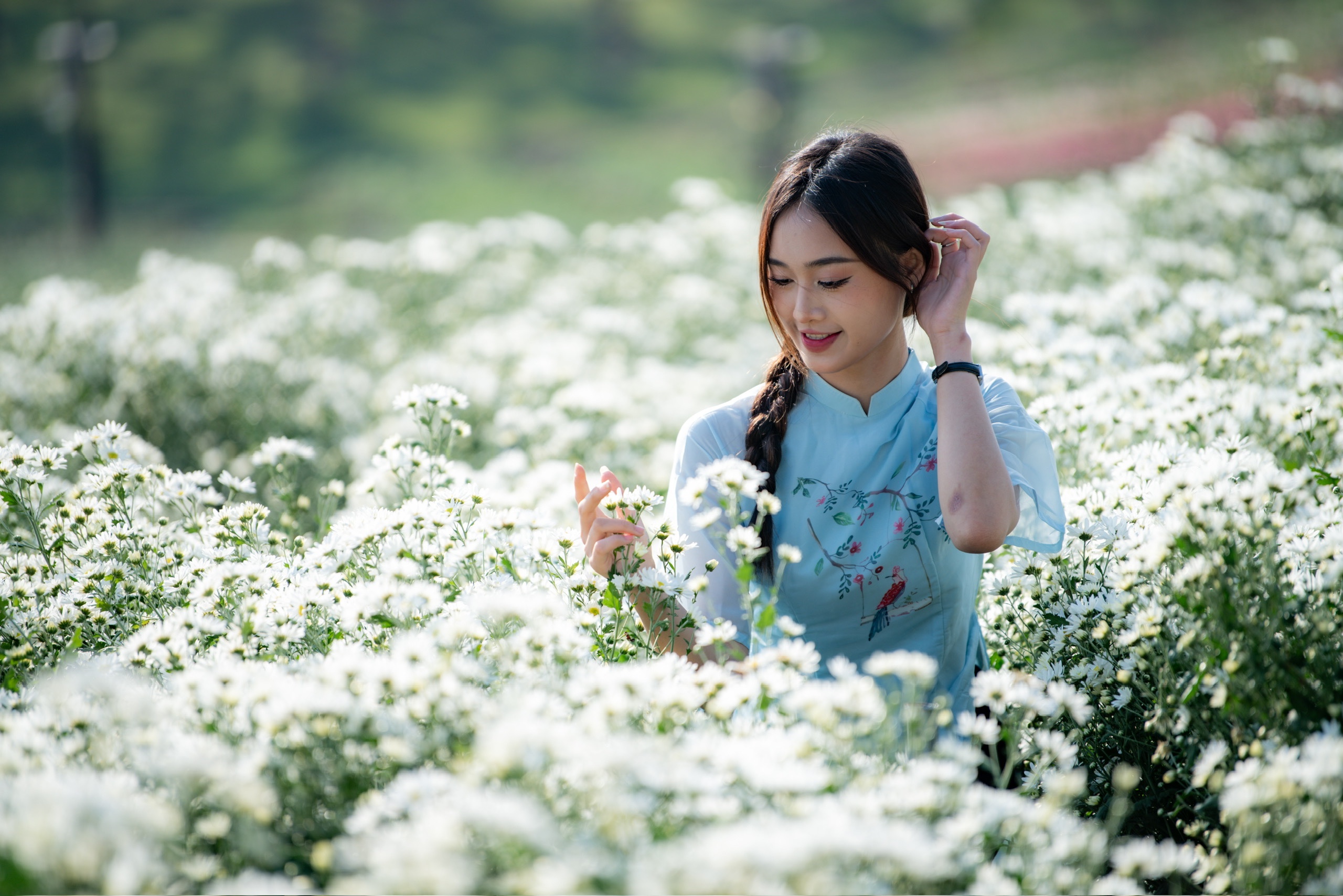 Bộ Nội vụ nói về đề xuất bổ sung ngày nghỉ lễ trong Bộ luật Lao động - Ảnh 1.