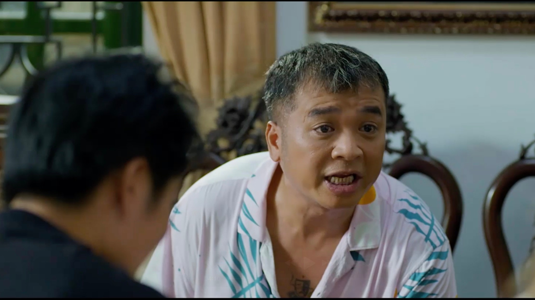 Tiến Minh trong Gia đình trái dấu: Bố vợ đáo để, sáng tác ca khúc cũng hay - Ảnh 1.