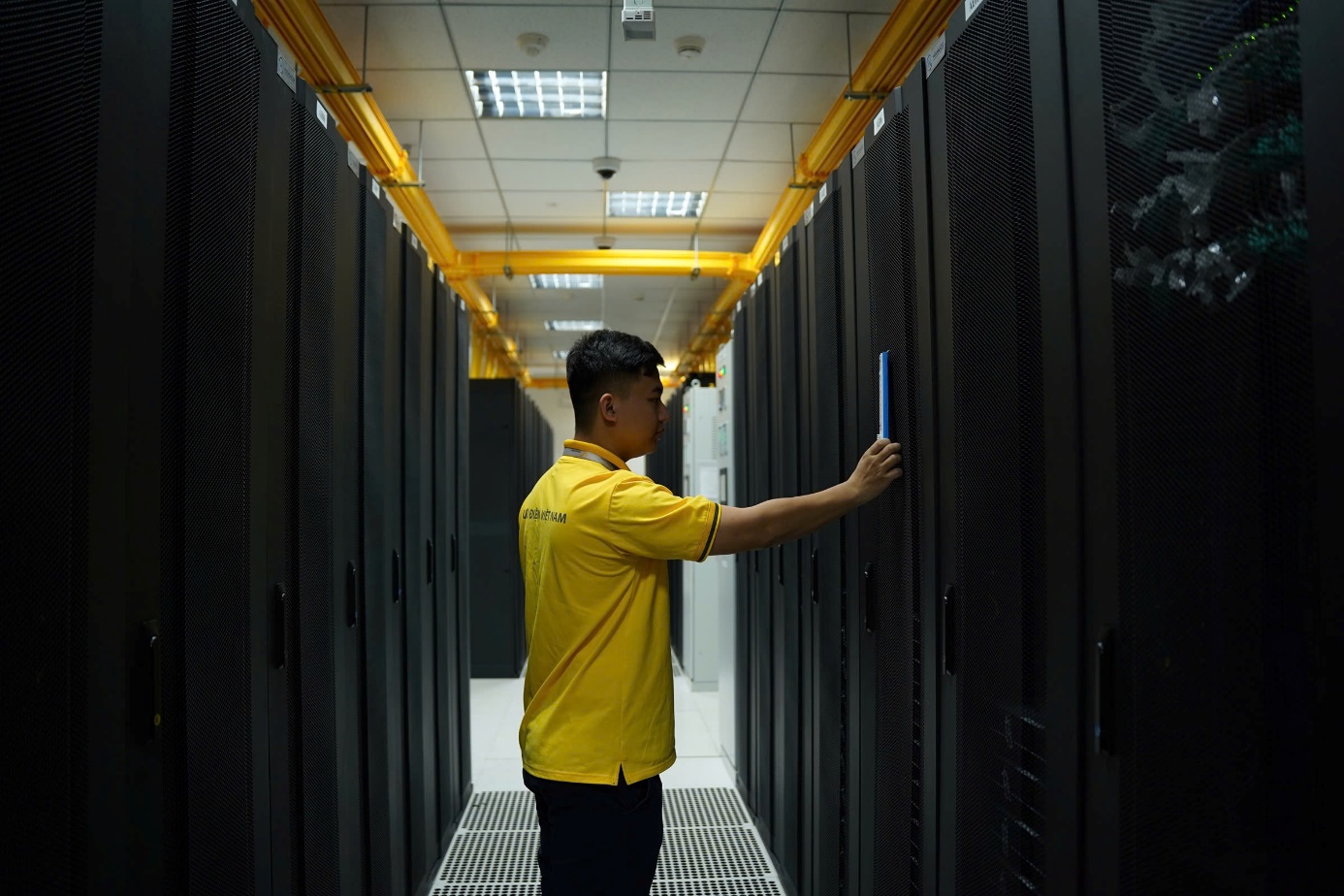 Vietnam Post - Ảnh 2.