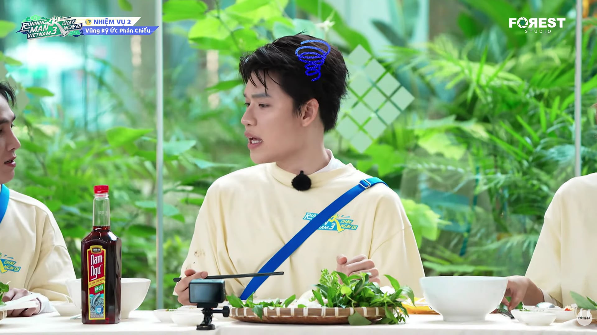 Running man tập 12: Trấn Thành, Uyển Ân đối đầu, Quang Tuấn bị phục kích - Ảnh 8. Running man tập 12: Trấn Thành, Uyển Ân đối đầu, Quang Tuấn bị phục kích - Ảnh 8.