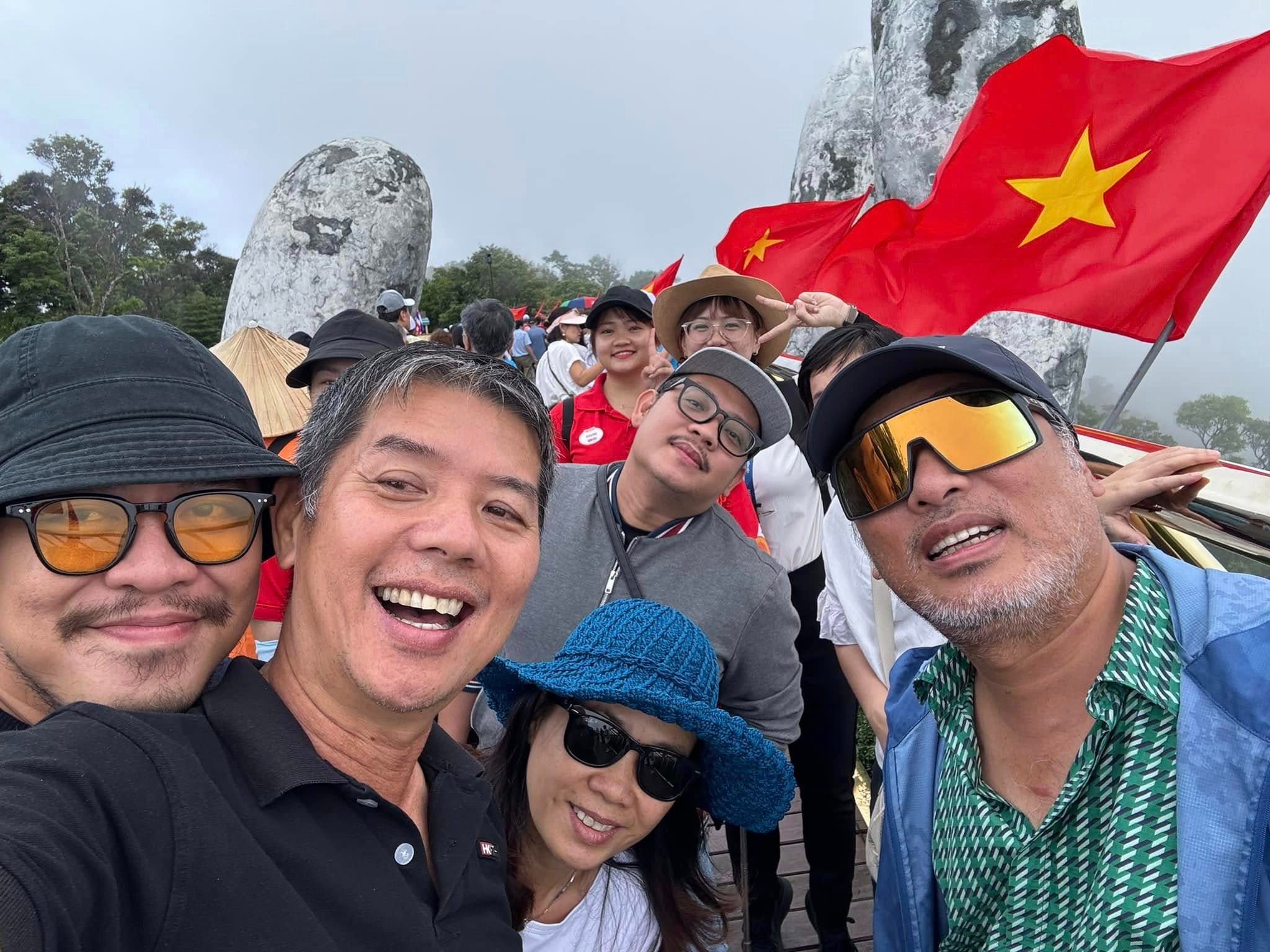 Đạo diễn Nguyễn Quang Dũng tuyển trợ lý không lương: Bất công hay hợp lý? - Ảnh 2.