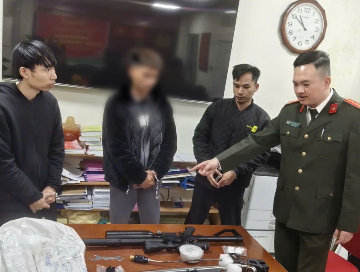 mua bán súng  - Ảnh 1.