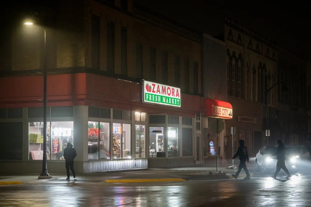 nhập cư - Ảnh 1.