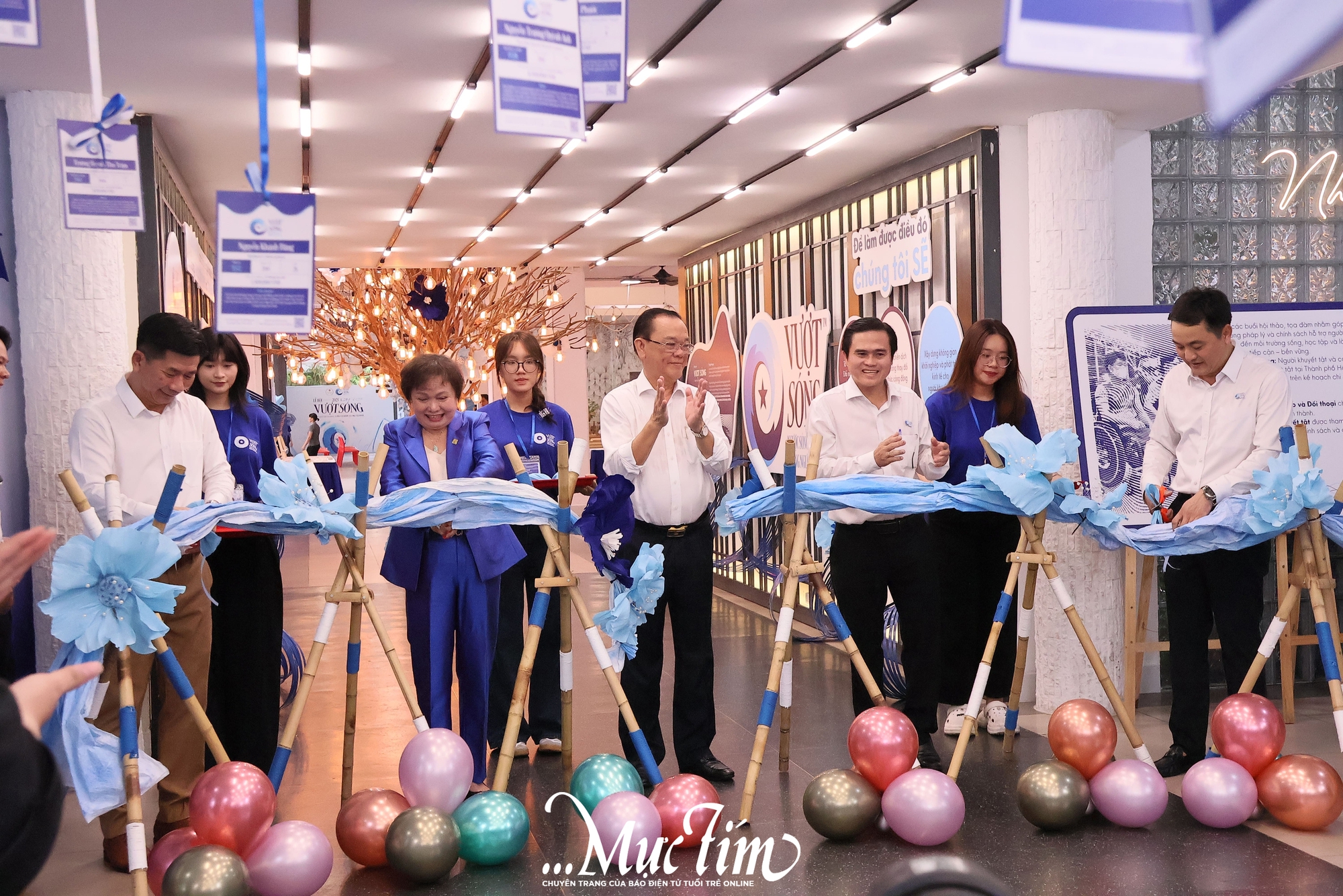 Lễ hội Vượt sóng lan tỏa thông điệp 'Ngược sóng nhưng không ngược ước mơ' - Ảnh 1.