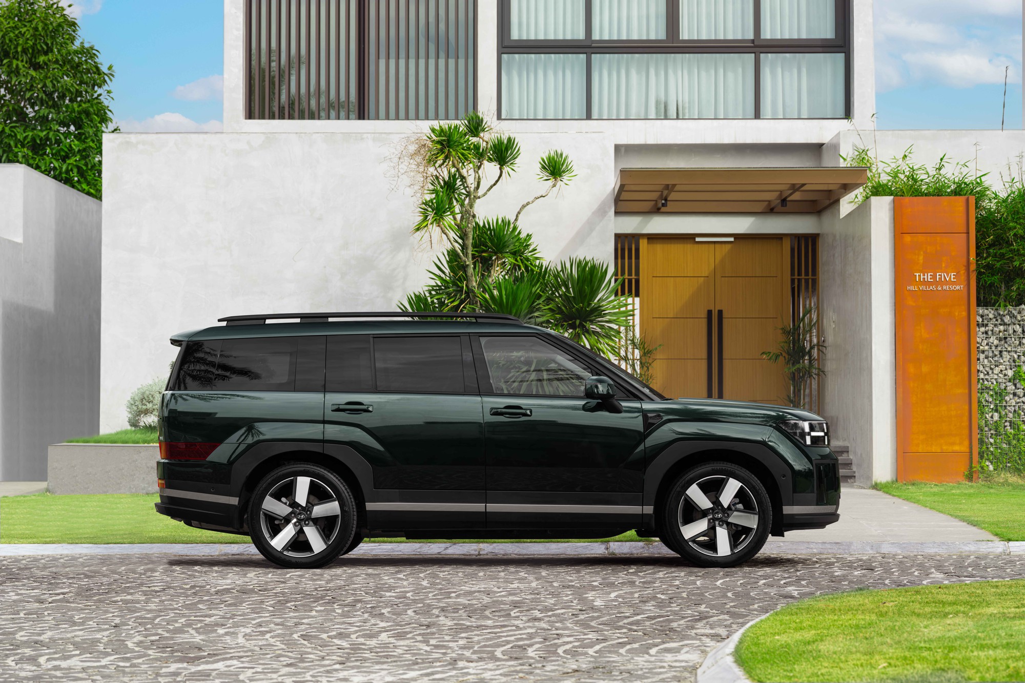 Hyundai Santa Fe Hybrid ra mắt Việt Nam: Giá 1,369 tỉ đồng, có điểm gây tranh cãi - Ảnh 3.