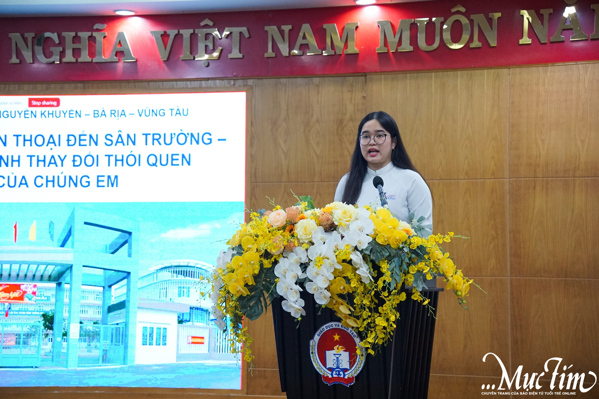 Từ tháng 1-2026, 100% trường học tại TP.HCM hạn chế sử dụng điện thoại trong giờ ra chơi - Ảnh 2.