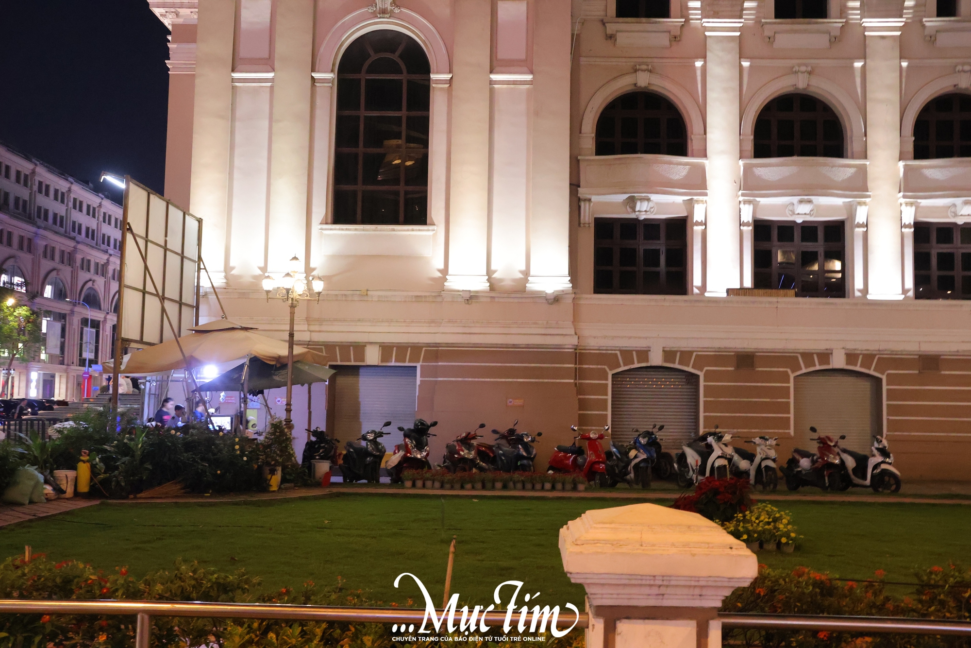 Tổng hợp các điểm gửi xe khi đi countdown chào năm mới 2026 tại TP.HCM - Ảnh 7.