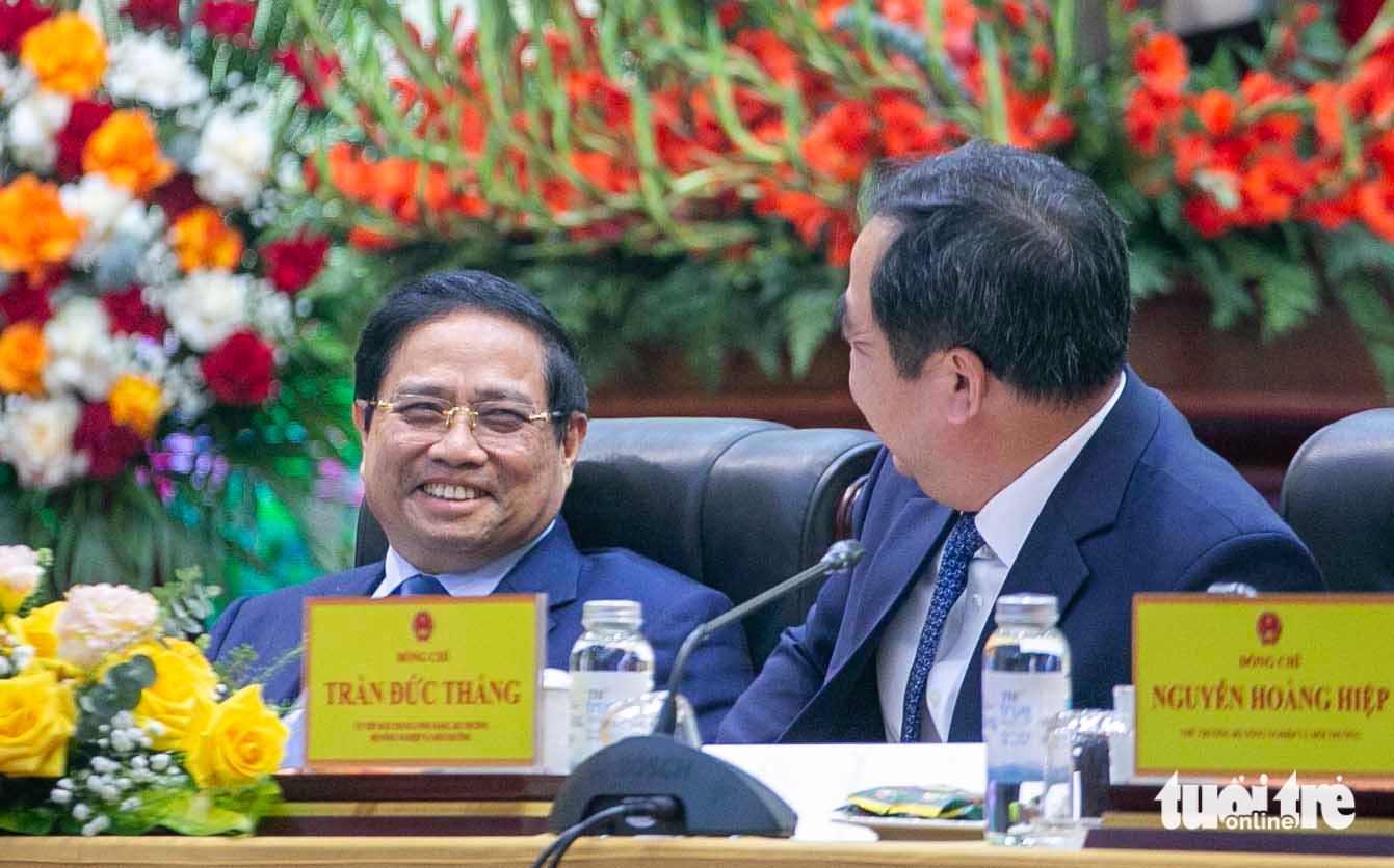 Thủ tướng: 'Xây dựng đội ngũ cán bộ đắm đuối với ngành nông nghiệp, chia sẻ với nông dân' - Ảnh 1.