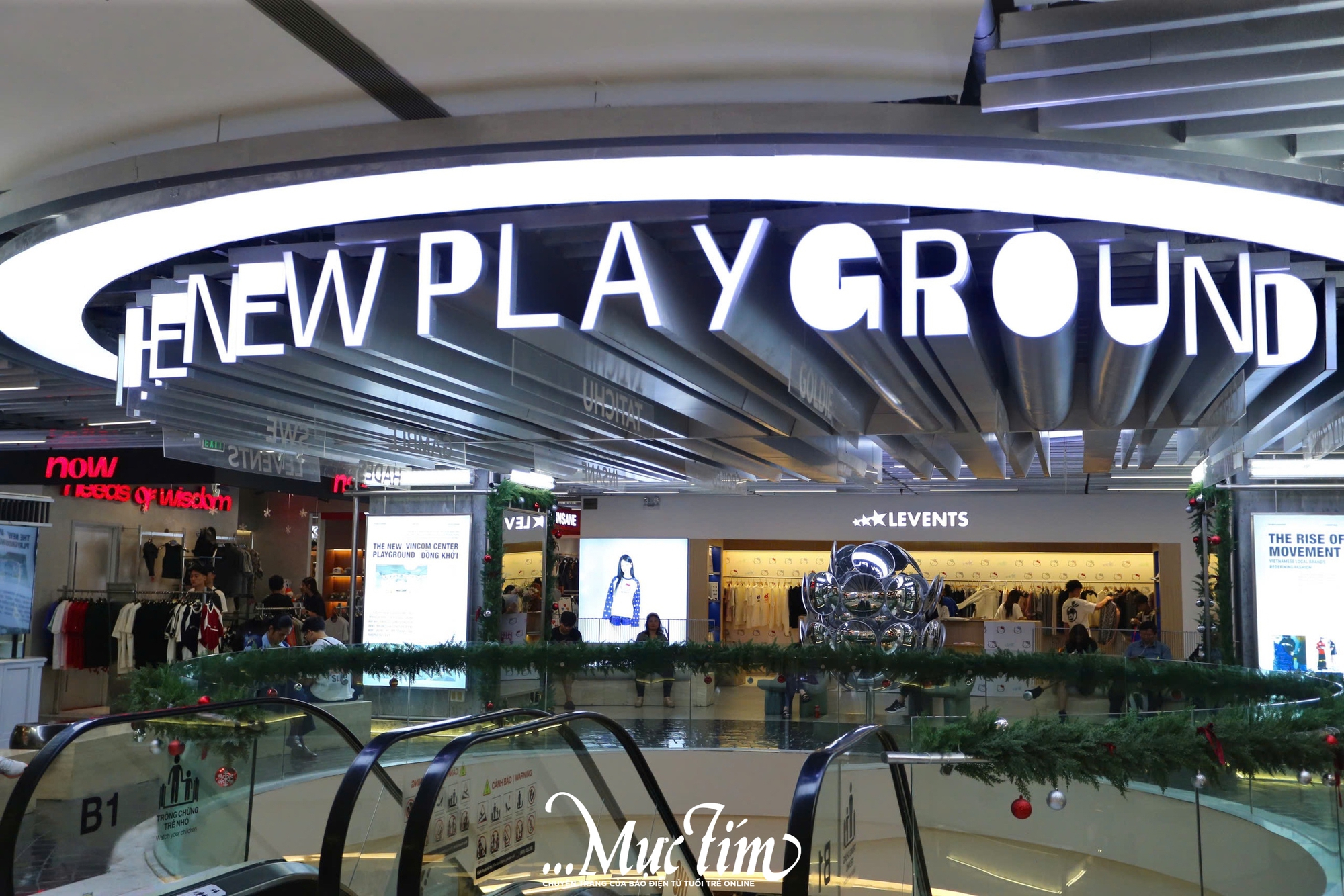 Những tổ hợp mua sắm đáng thử dịp Tết Dương lịch 2026 - Ảnh 1.