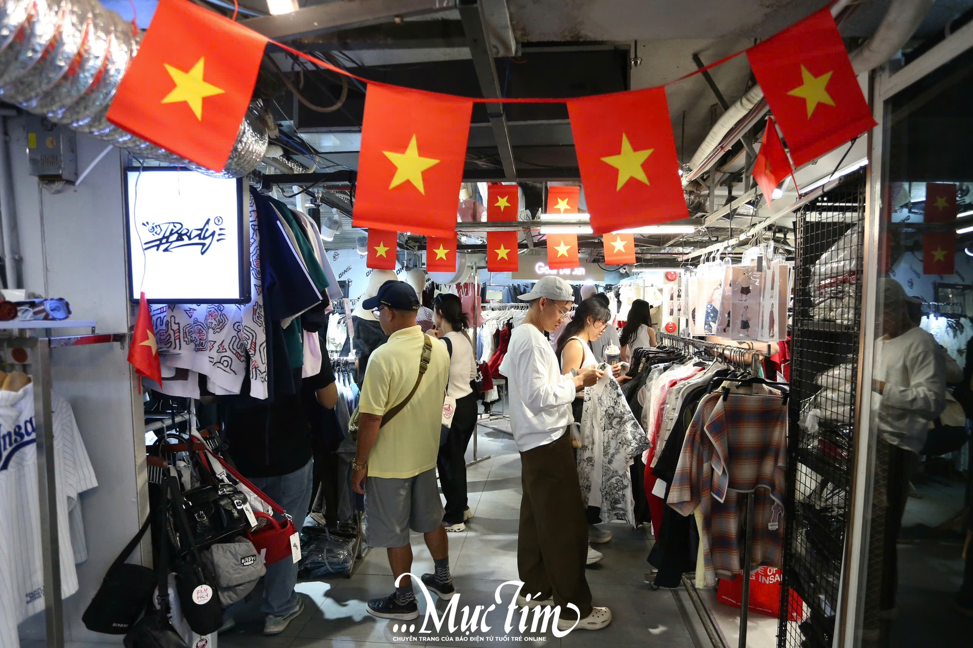 Những tổ hợp mua sắm đáng thử dịp Tết Dương lịch 2026 - Ảnh 4.