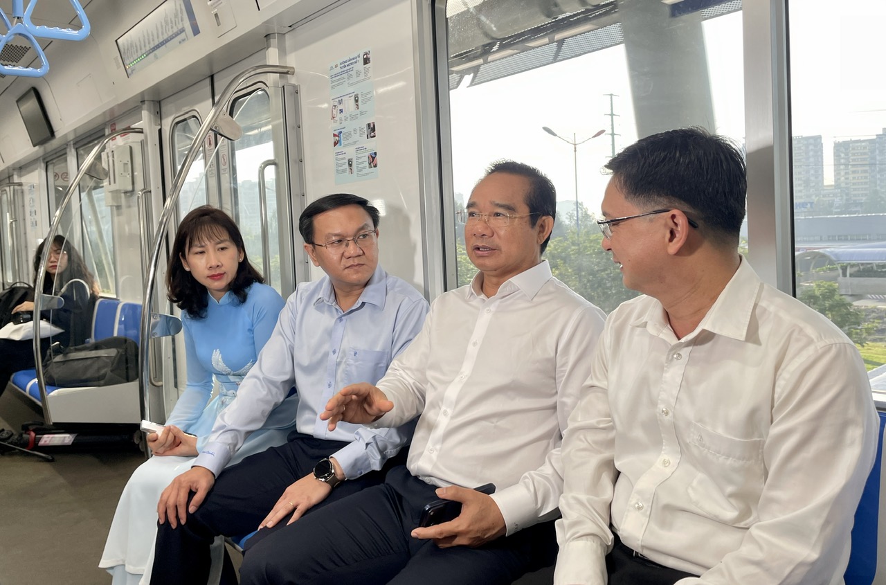 Chủ tịch UBND TP.HCM - Ảnh 1.