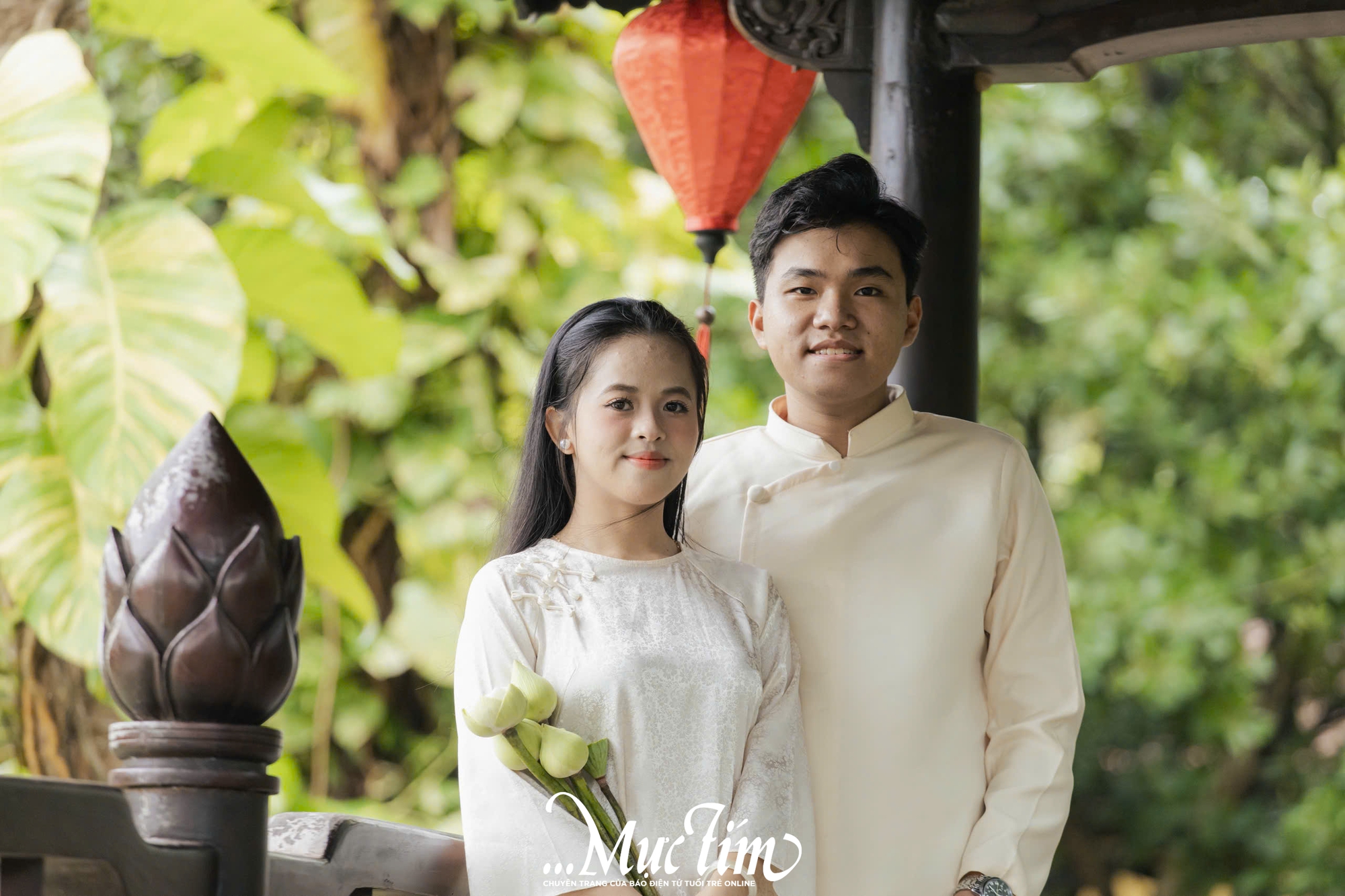 Giới trẻ rủ nhau chụp ảnh Tết sớm tại Bảo tàng Áo dài TP.HCM - Ảnh 7.