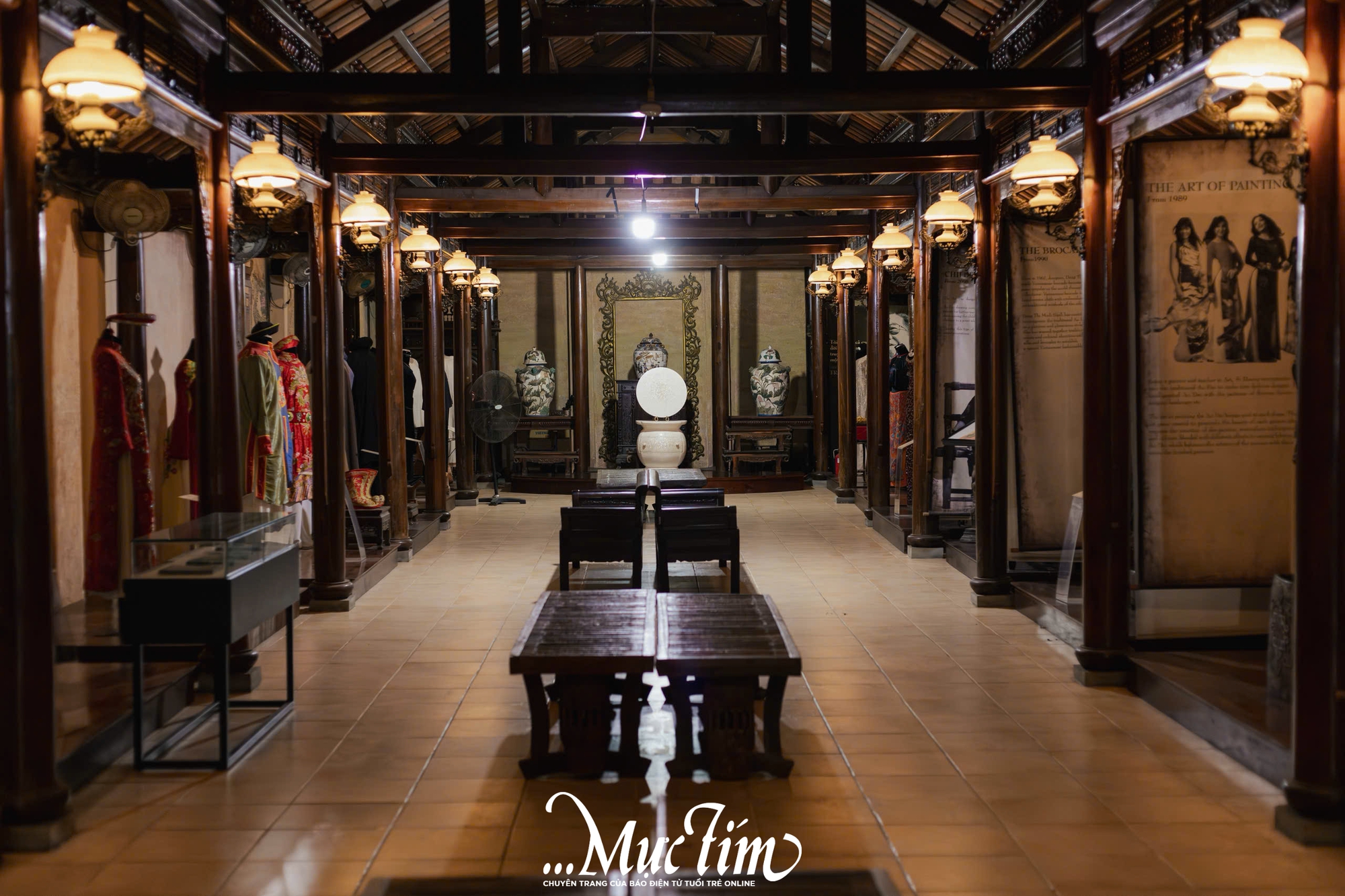 Giới trẻ rủ nhau chụp ảnh Tết sớm tại Bảo tàng Áo dài TP.HCM - Ảnh 8.