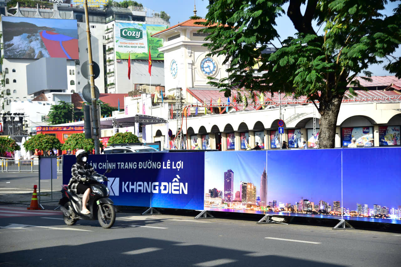 Khởi công 'làm đẹp' đường Lê Lợi, hầu hết nhà 'mặt tiền' đồng thuận - Ảnh 1.