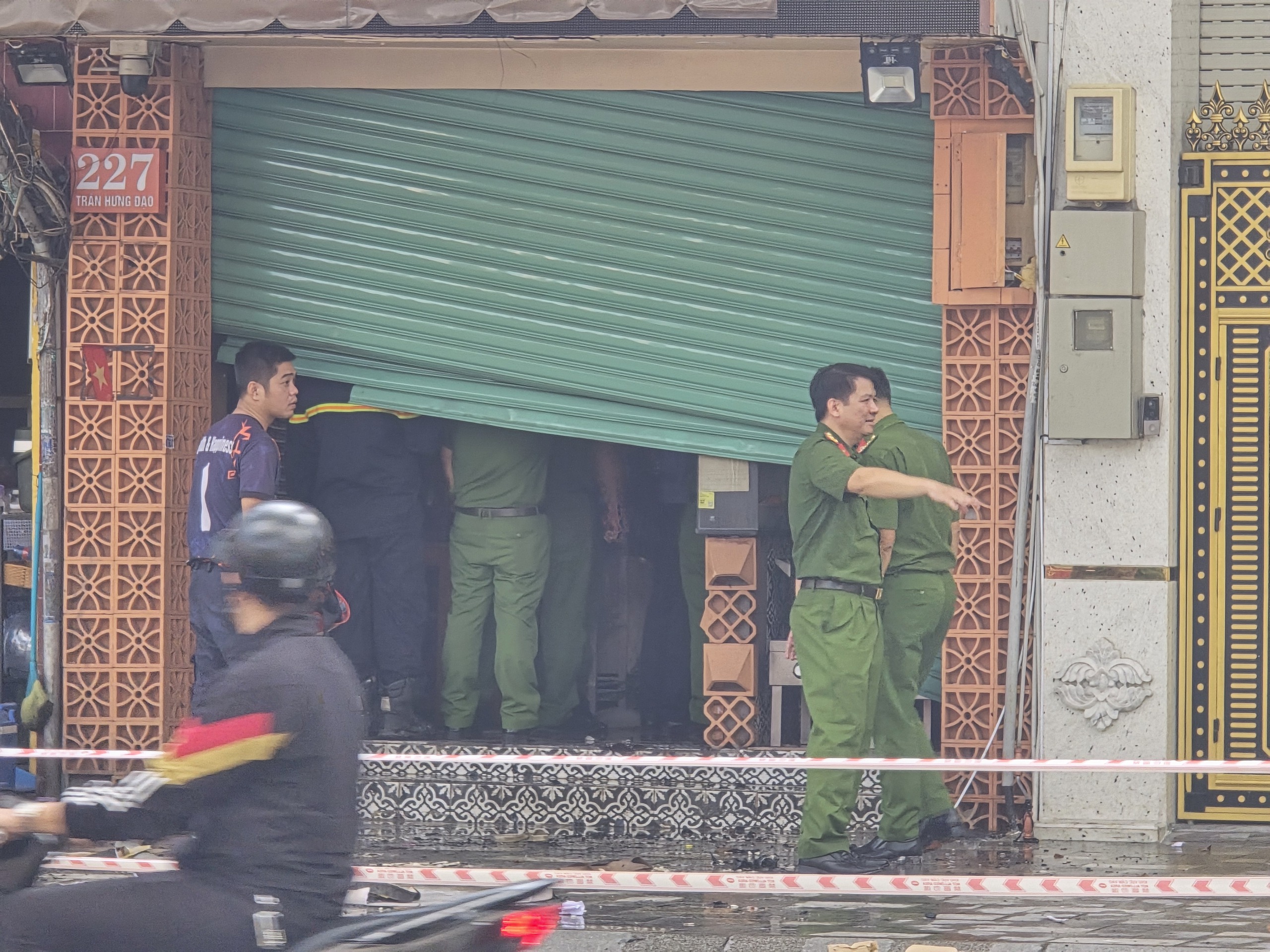 cháy quán bún ốc - Ảnh 1.