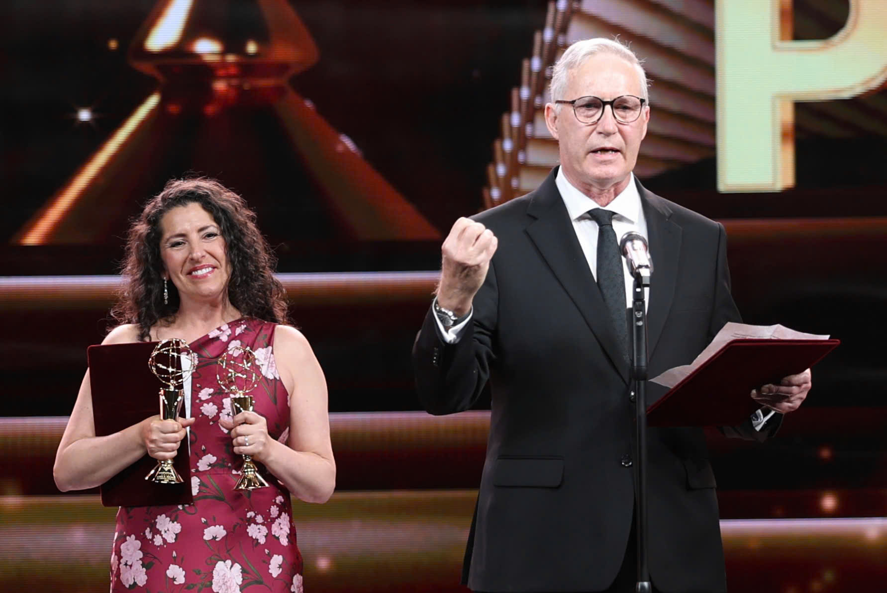 Hai nhà khoa học giành giải chính VinFuture 2025: Việt Nam có cơ hội giảm mạnh ung thư do HPV - Ảnh 2. VinFuture 2025 - Ảnh 2.