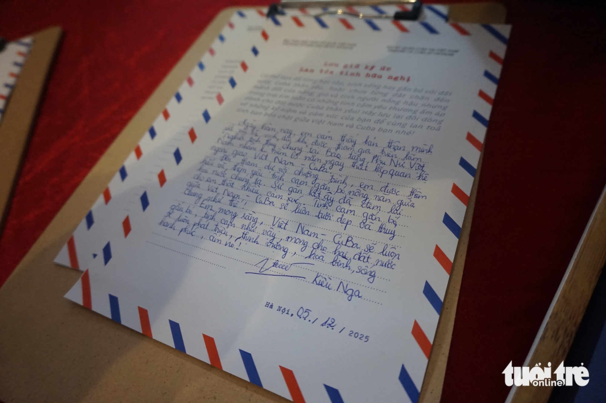 Xem bức tranh Chủ tịch Fidel Castro được gìn giữ hơn nửa thế kỷ ở Việt Nam - Ảnh 9. Fidel Castro - Ảnh 9.