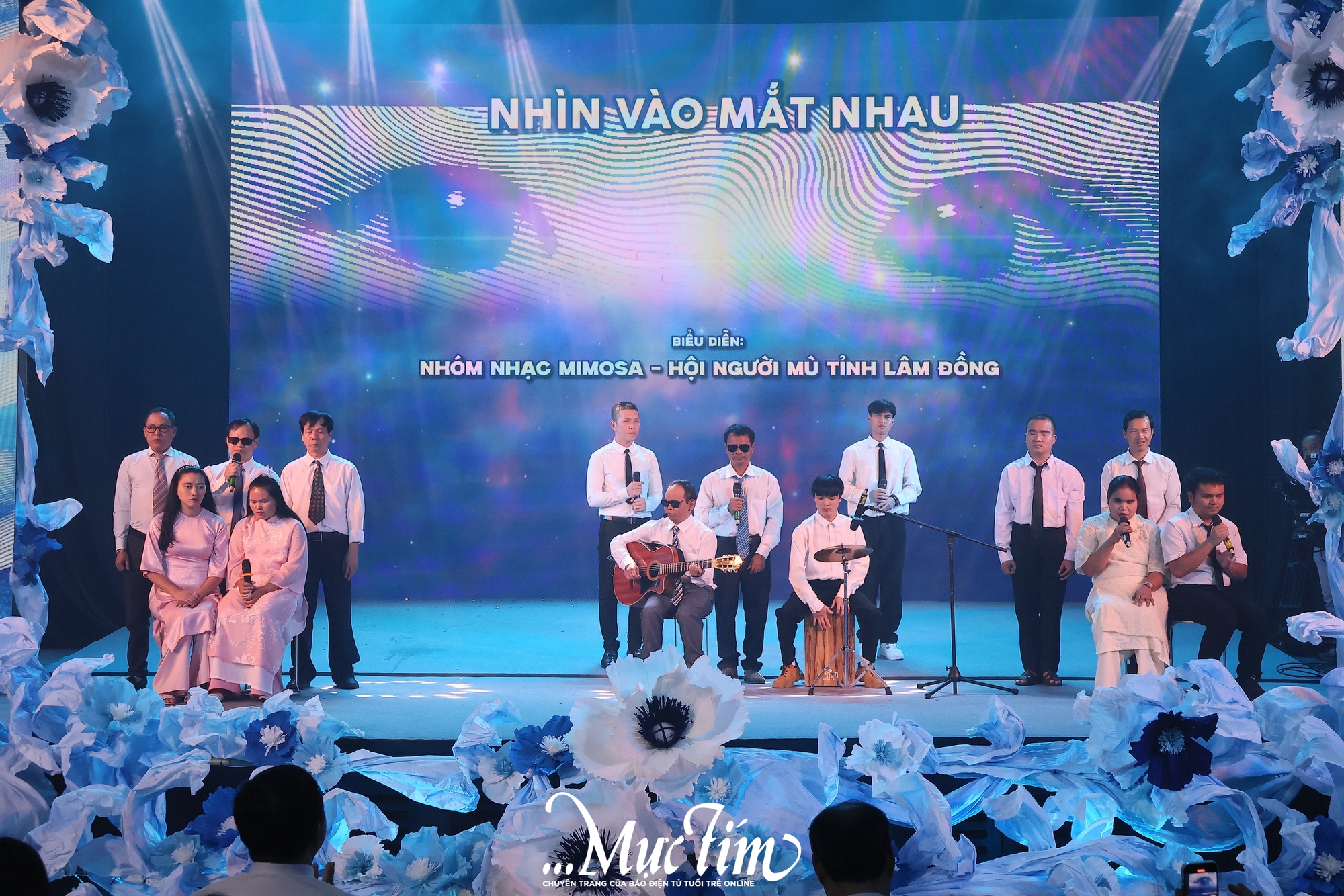 'Giới hạn là bầu trời': Chương trình nghệ thuật tôn vinh tài năng của thanh thiếu nhi khuyết tật- Ảnh 7. 'Giới hạn là bầu trời': Chương trình nghệ thuật tôn vinh tài năng của thanh thiếu nhi khuyết tật- Ảnh 7.