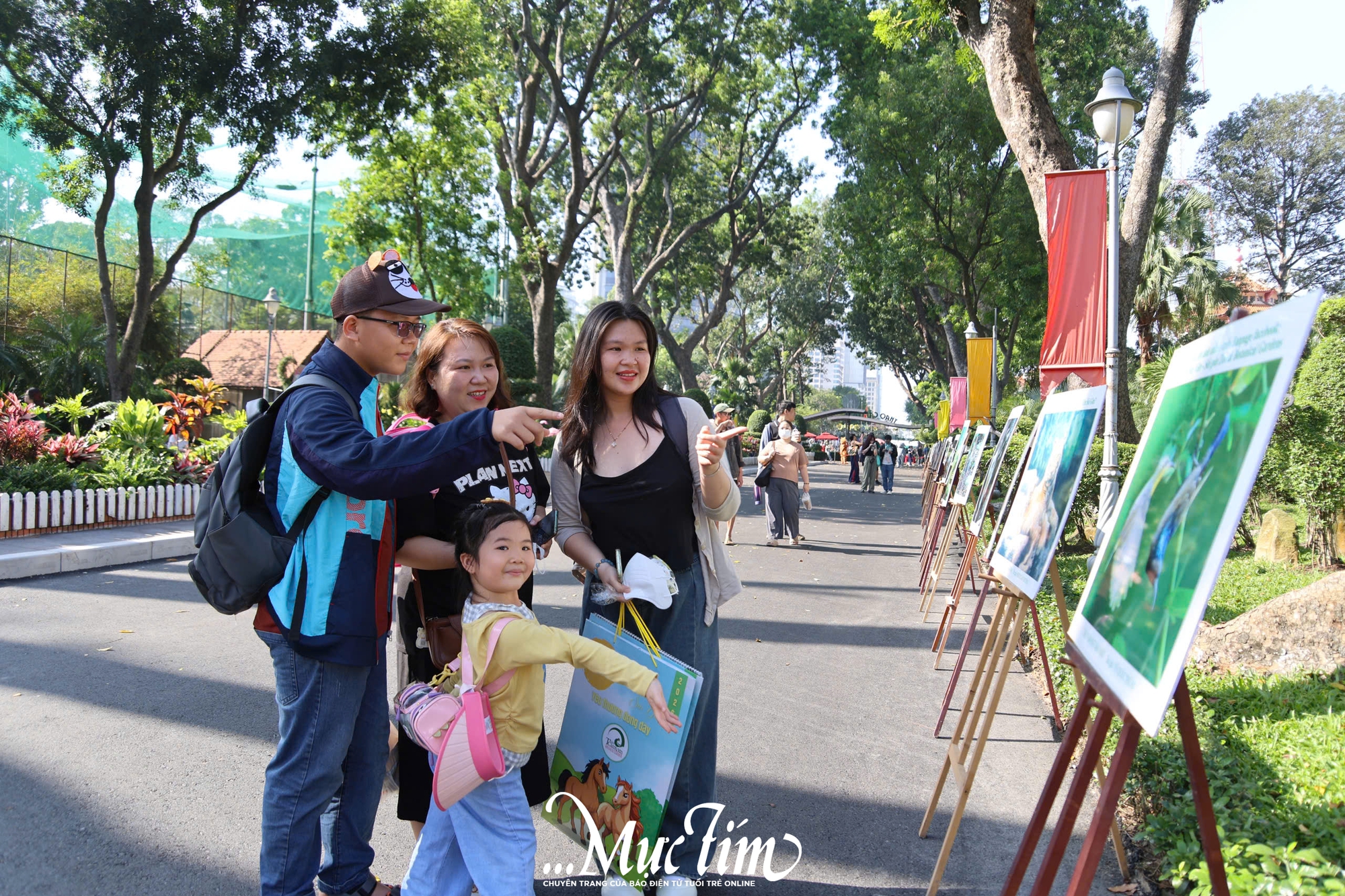 Thảo cầm viên họp mặt fan Mika và những idol Zoobiz- Ảnh 7. Thảo cầm viên họp mặt fan Mika và những idol Zoobiz- Ảnh 7.