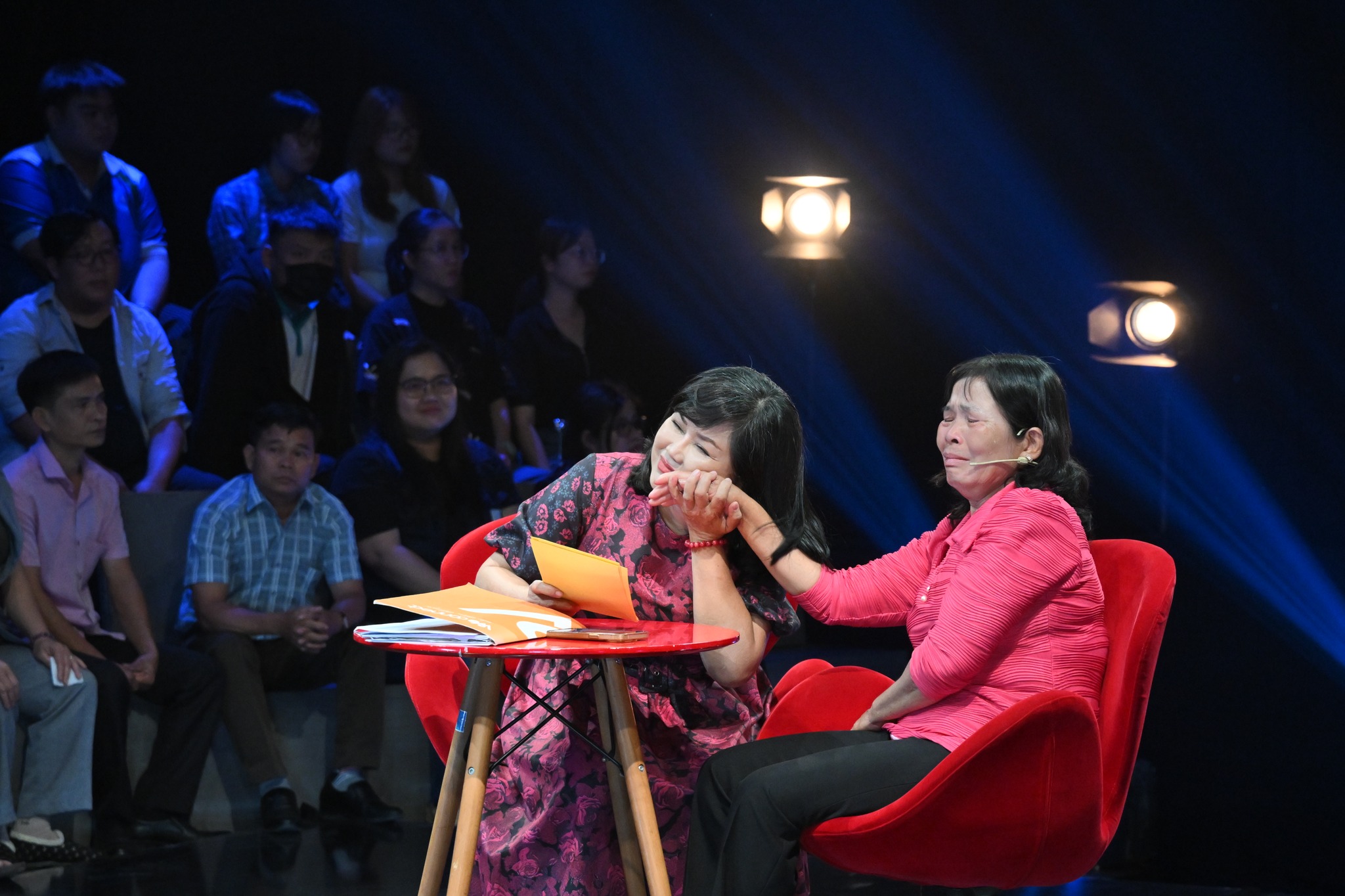 Hà Anh Tuấn dành doanh thu phim Chân trời rực rỡ tặng Như chưa hề có cuộc chia ly - Ảnh 2. Hà Anh Tuấn - Ảnh 2.