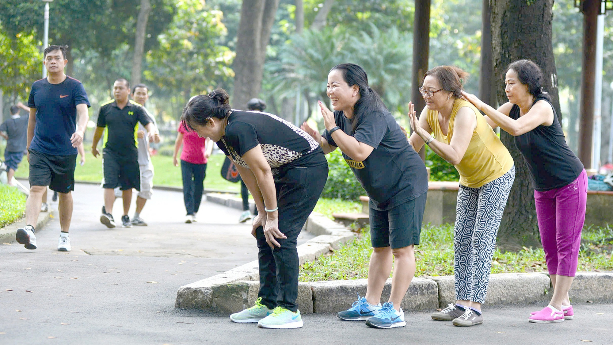 8 lời khuyên từ những người sống thọ nhất hành tinh - Ảnh 1.