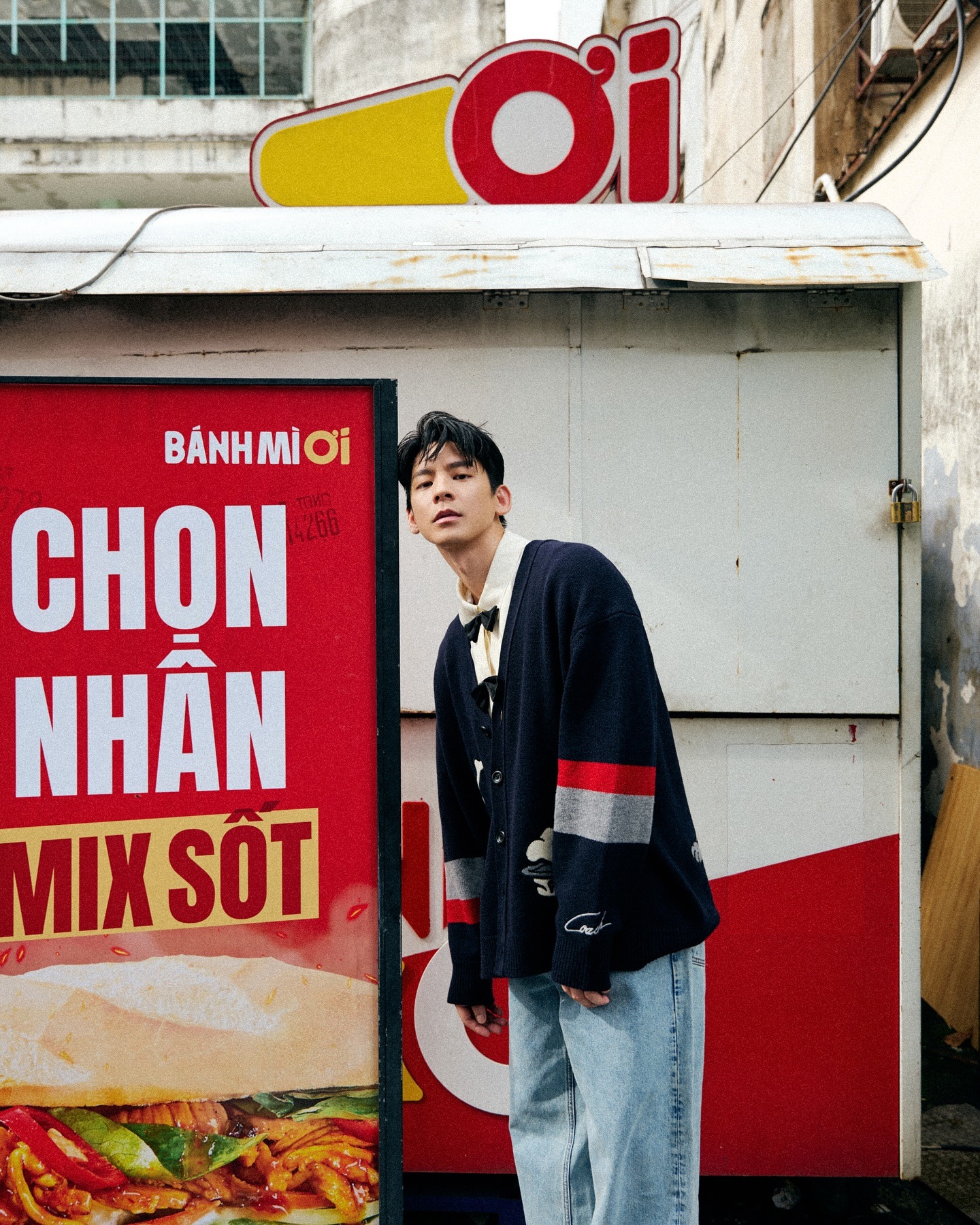 Mỹ nam Đài Loan ăn chè chợ Bến Thành, ngồi ở xe bánh tráng trông cũng tình - Ảnh 8. Lâm Bách Hoành - Ảnh 8.