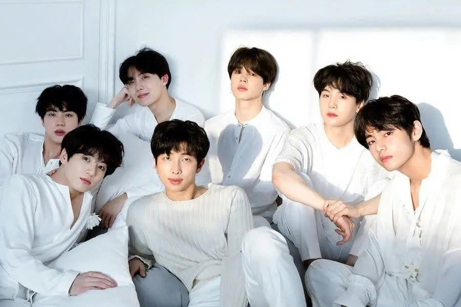 RM (BTS) lên tiếng xin lỗi sau buổi livestream gây tranh cãi - Ảnh 2.