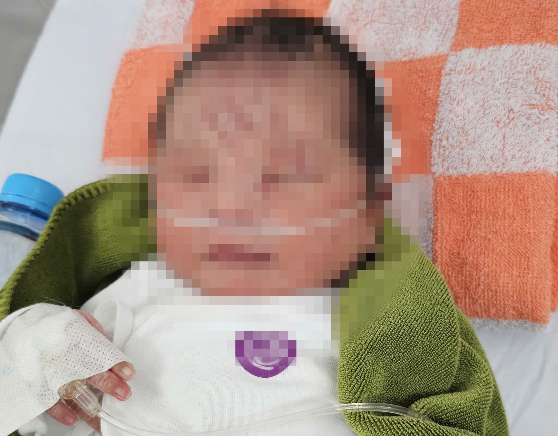 Bé gái sơ sinh bị bỏ rơi trong rẫy cao su