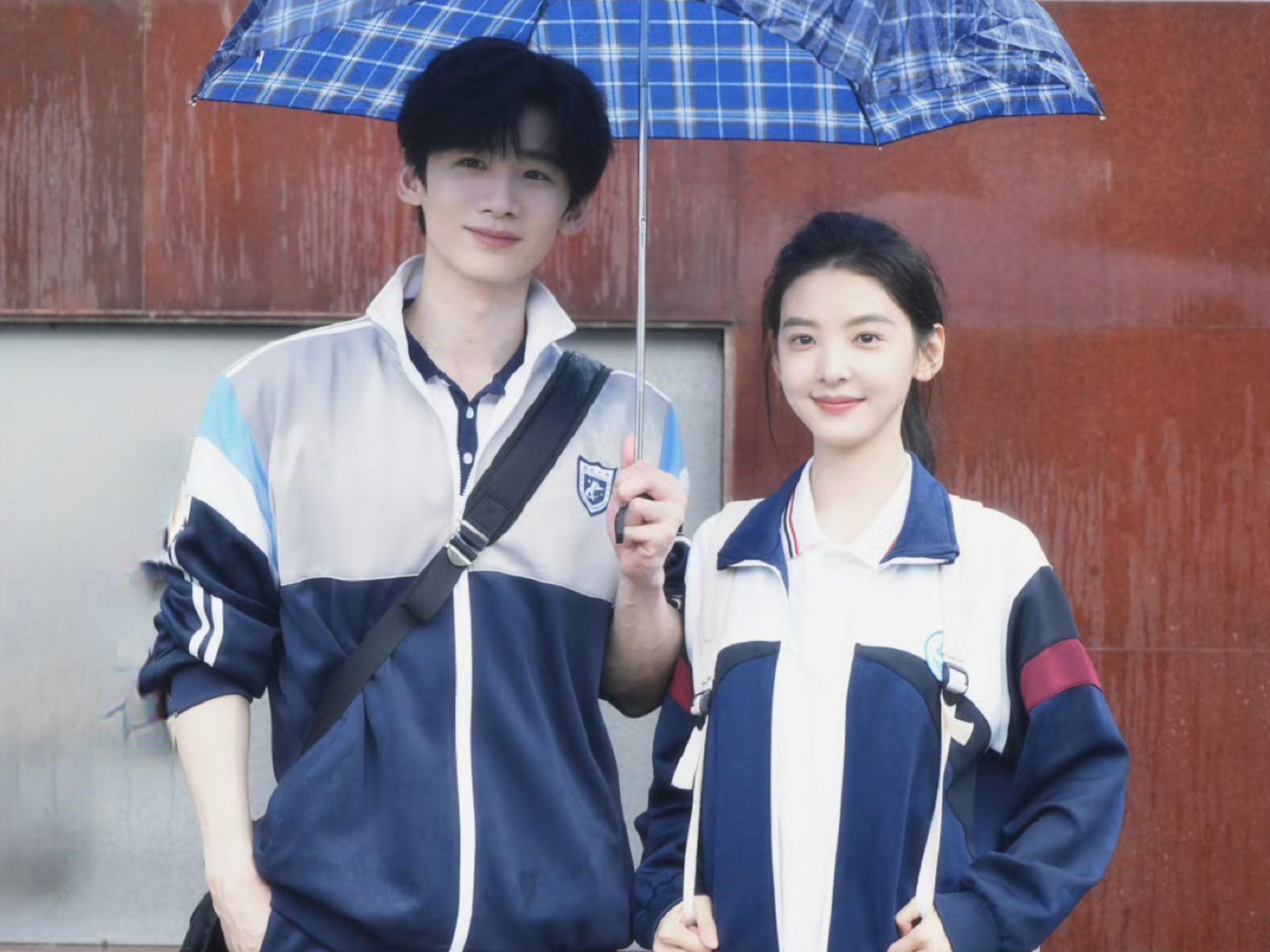 Phim Khó dỗ dành đạt thành tích khủng dù gây tranh cãi