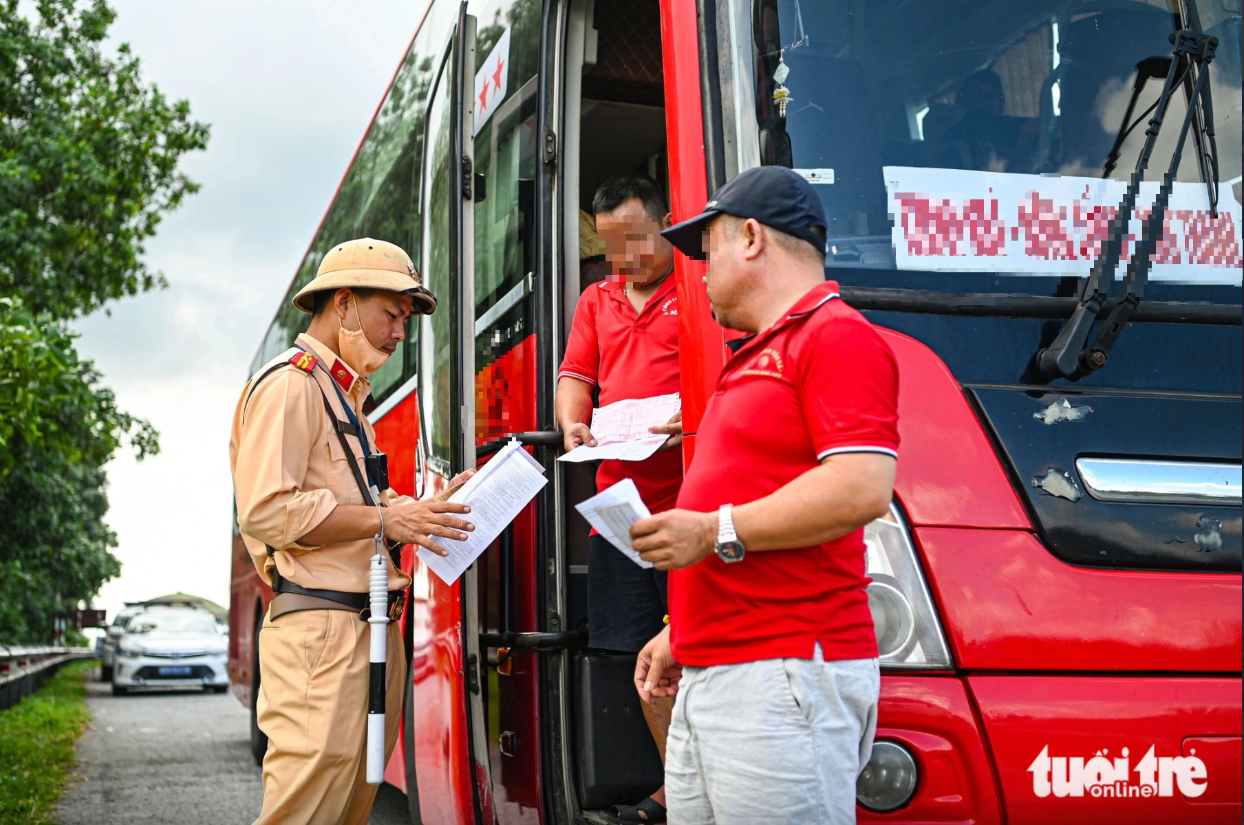 Bộ Công an đề xuất bỏ quy định không lái xe quá 48 giờ mỗi tuần, bổ sung trường hợp thu hồi bằng lái - Ảnh 1.