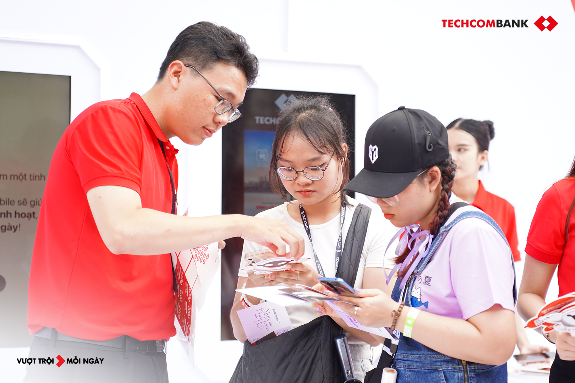 Sau Techcombank nhiều ngân hàng theo xu hướng Sinh lời tự động - Ảnh 4.