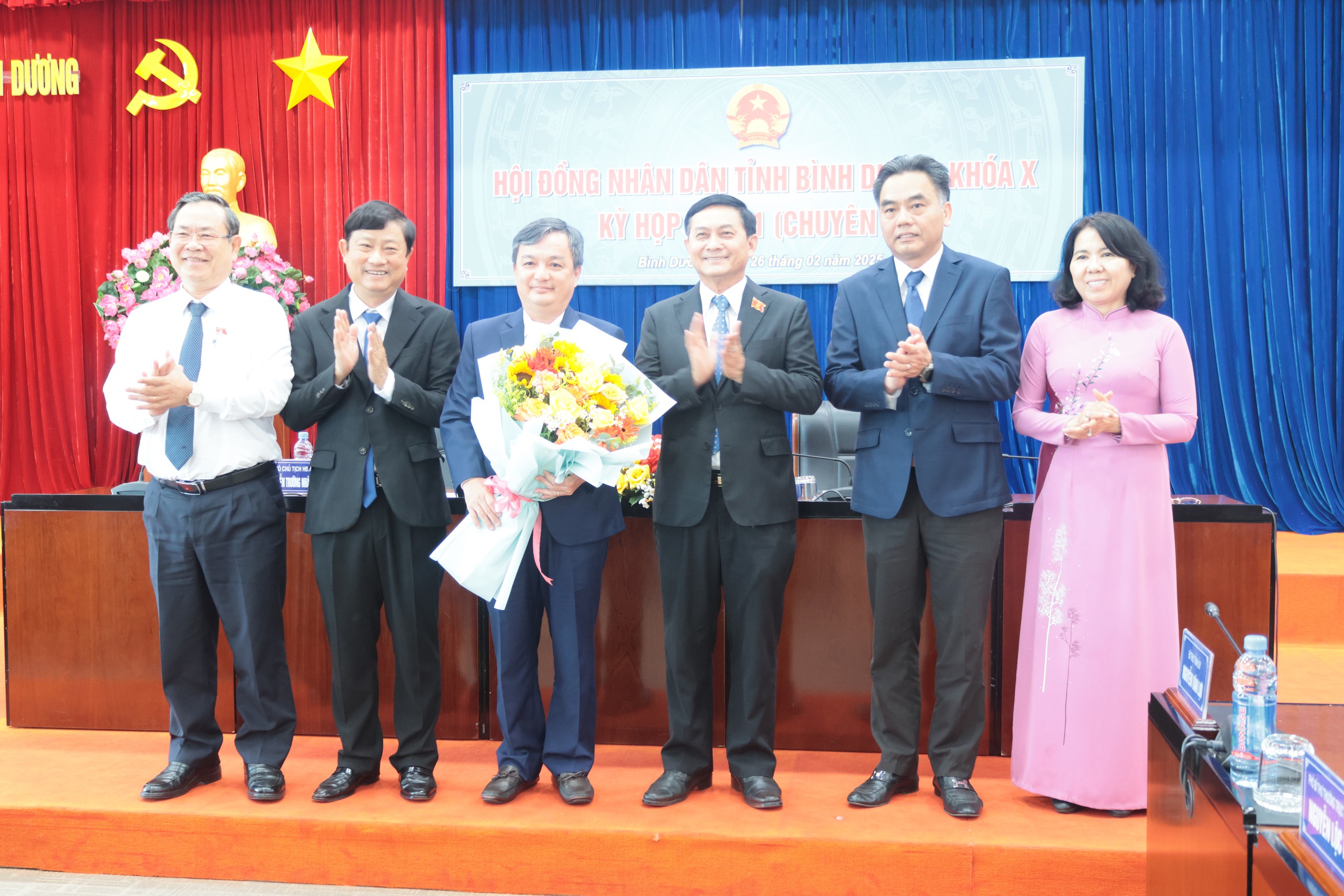 Bí thư Tân Uyên làm phó chủ tịch UBND tỉnh Bình Dương - Ảnh 1. Bí thư Tân Uyên làm phó chủ tịch UBND tỉnh Bình Dương - Ảnh 1.