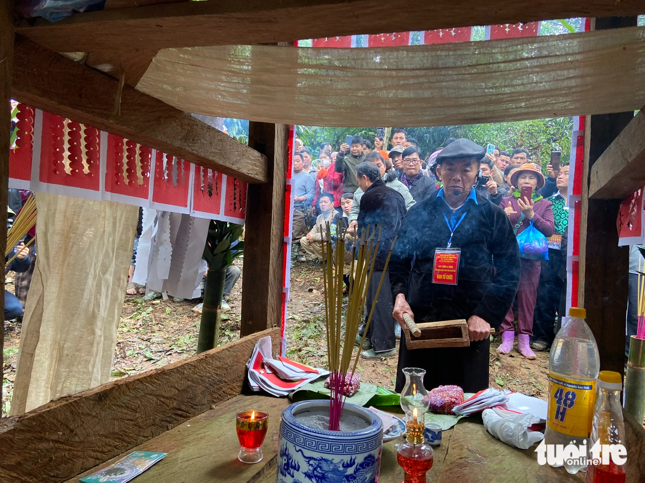 Độc đáo lễ hội cúng rừng giữa rừng với lời thề bảo vệ rừng - Ảnh 3. Độc đáo lễ hội cúng rừng người Mông xã Nà Hẩu với lời thề bảo vệ rừng - Ảnh 3.