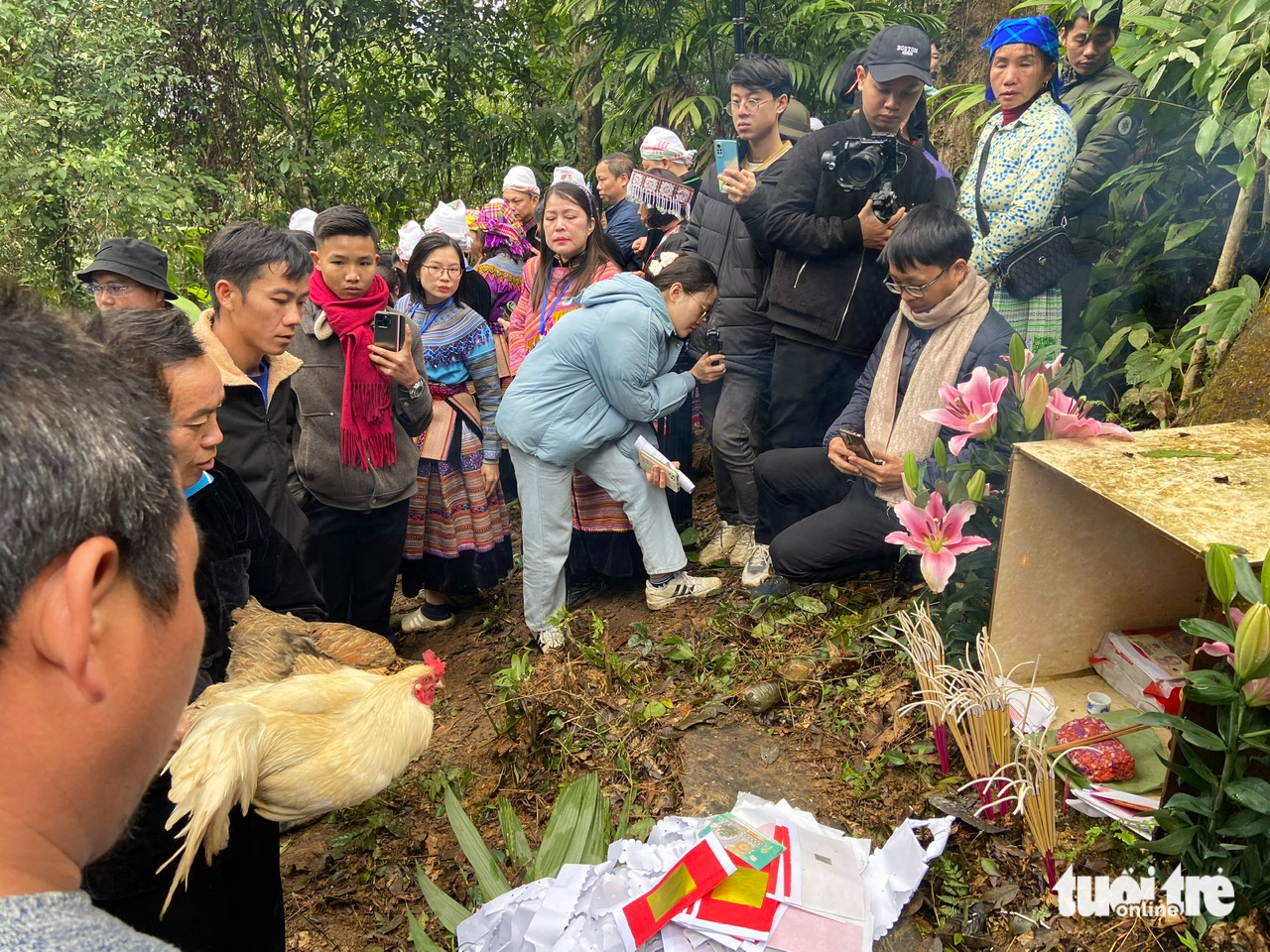 Độc đáo lễ hội cúng rừng người Mông xã Nà Hẩu với lời thề bảo vệ rừng - Ảnh 4.