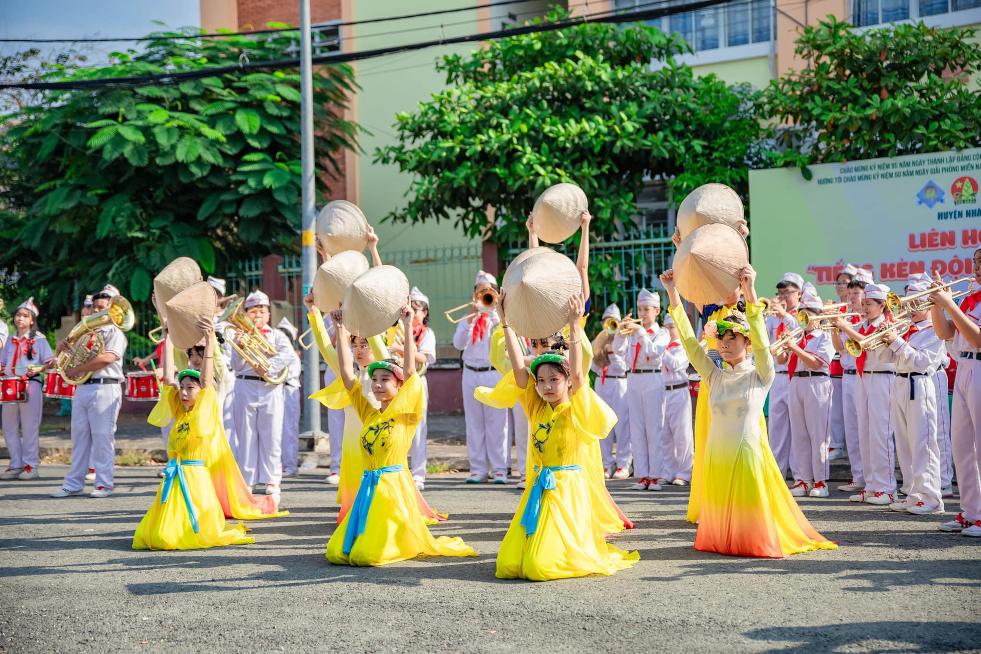 Hội thi nghi thức Đội tại huyện Nhà Bè - Ảnh: N.H