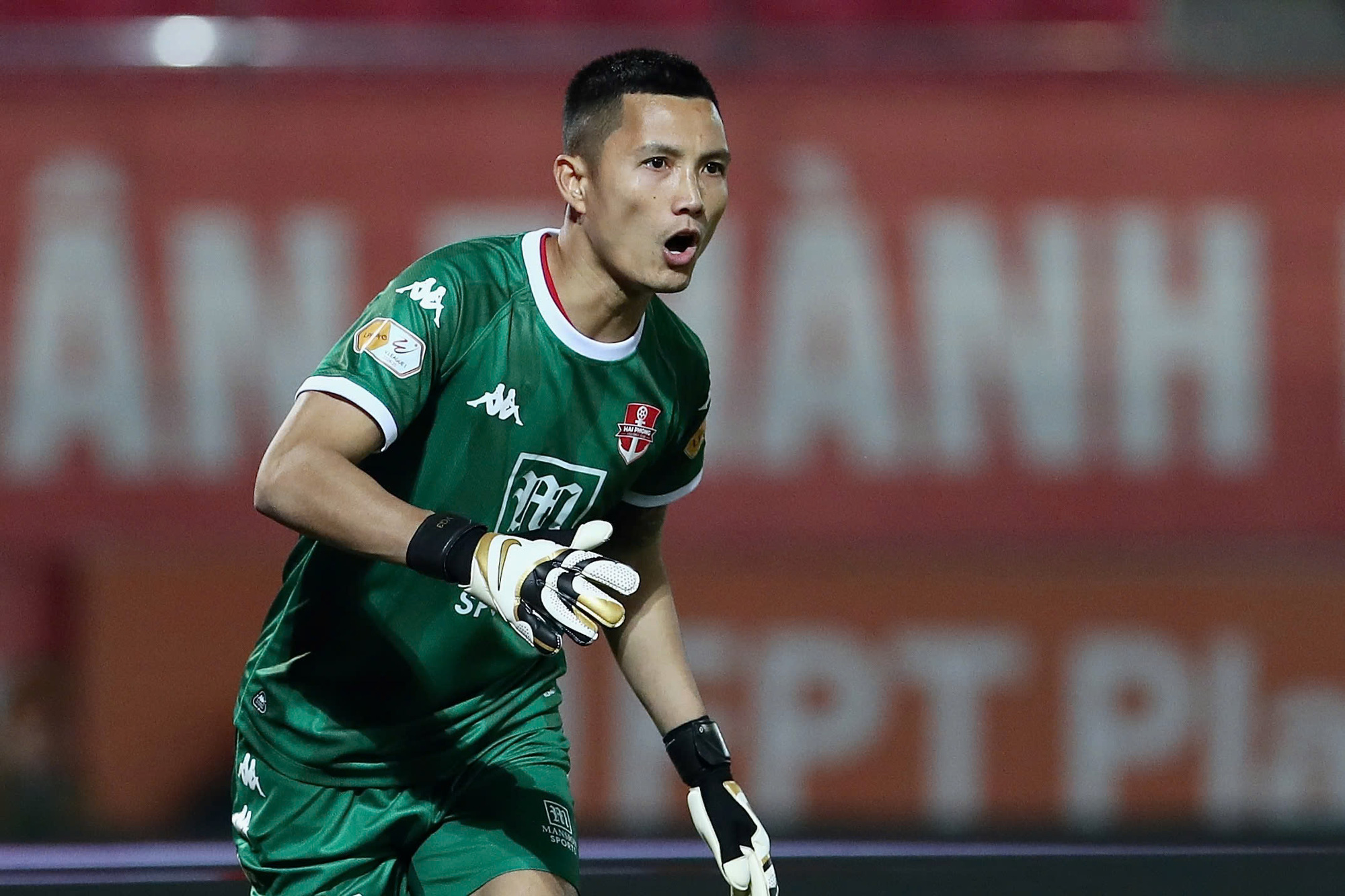 Tại sao thủ môn Nguyễn Filip và Đình Triệu bị gạch tên ở đội tuyển Việt Nam? - Ảnh 2.