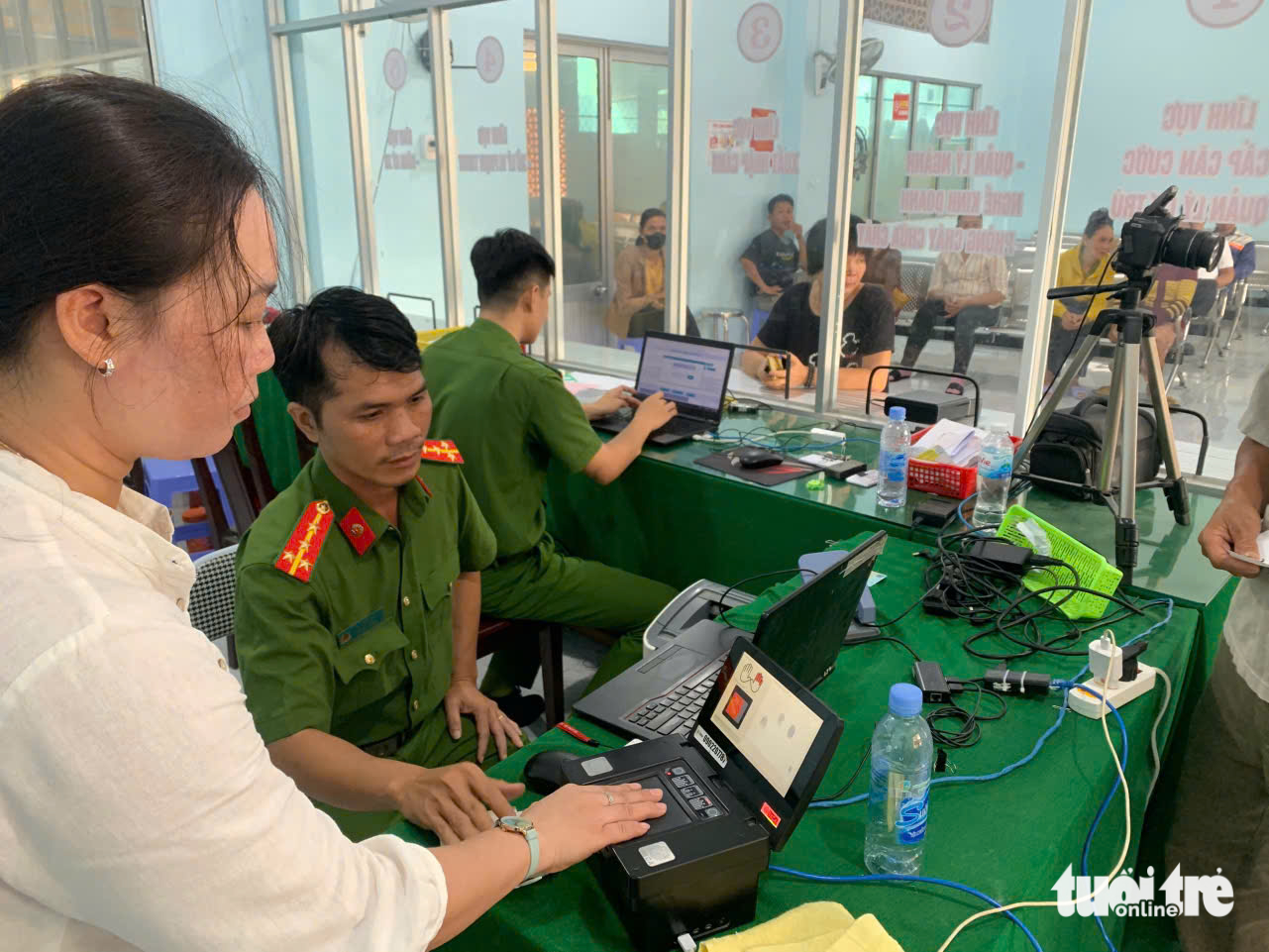 Giải thể công an cấp huyện, người dân Tiền Giang đến đâu để được cấp căn cước, định danh điện tử? - Ảnh 2.
