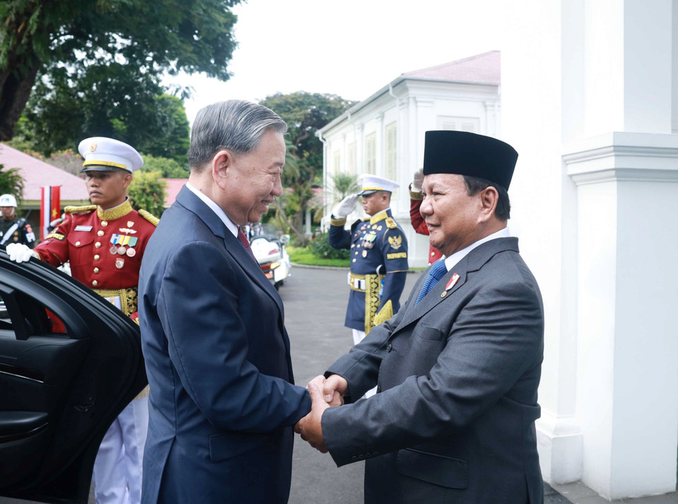 Indonesia đón trọng thể Tổng Bí thư Tô Lâm với 21 phát đại bác chào mừng - Ảnh 1.