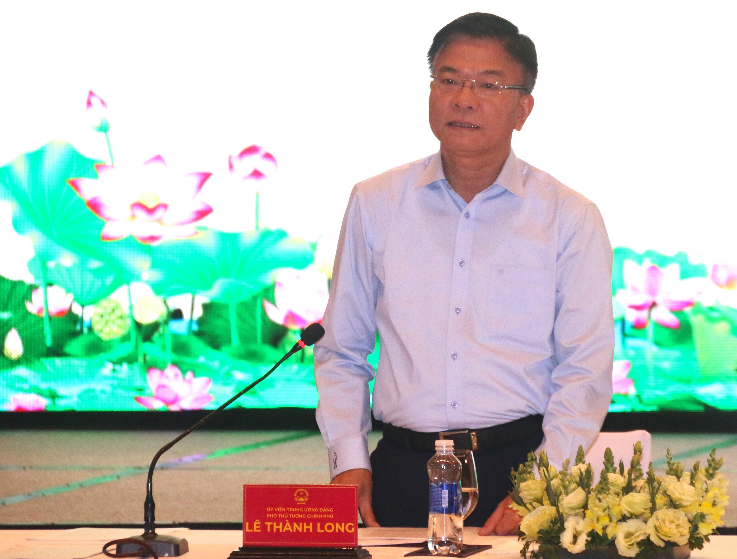 Phó thủ tướng Lê Thành Long: Tránh xảy ra tiêu cực trong công tác giải phóng mặt bằng làm cao tốc - Ảnh 1. Phó thủ tướng Lê Thành Long: Tránh xảy ra tiêu cực trong công tác giải phóng mặt bằng làm cao tốc - Ảnh 1.