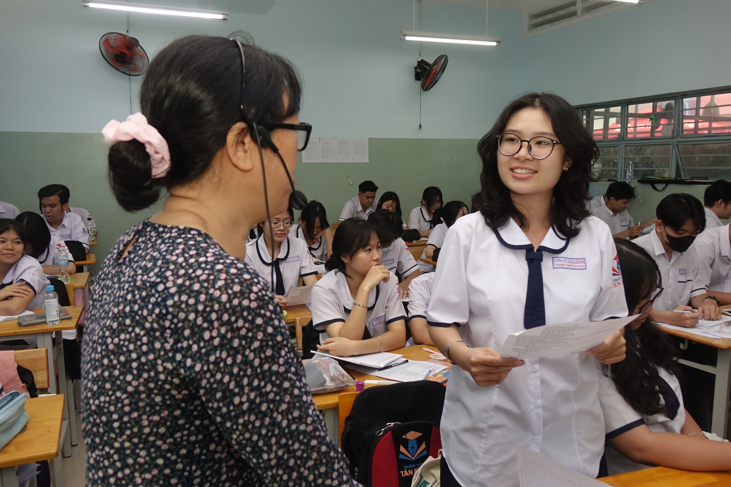 TP.HCM: xem xét cấp bù kinh phí để tổ chức ôn thi cho học sinh lớp 12 - Ảnh 1.
