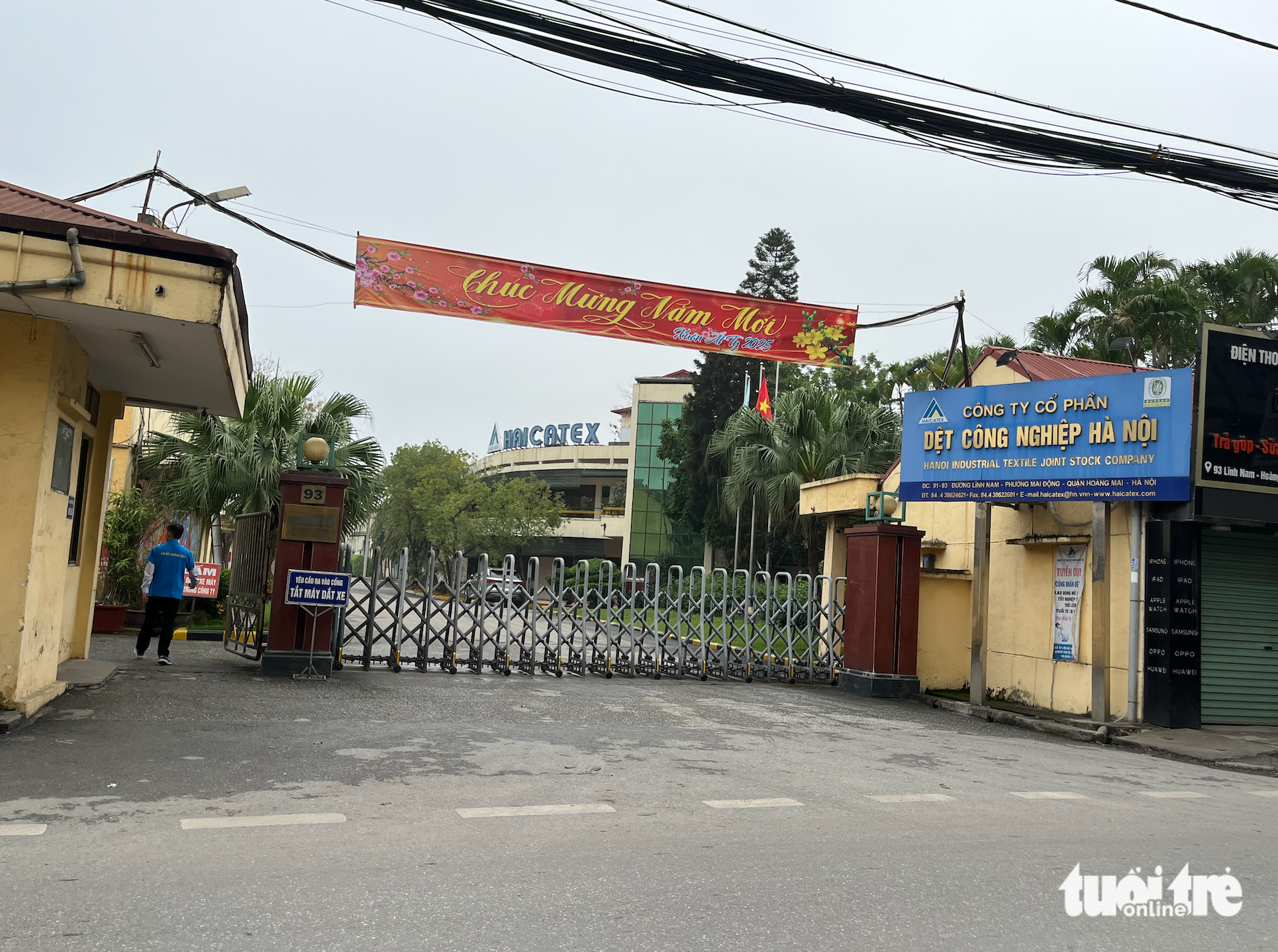 Cư dân chung cư cao cấp ở Hà Nội 'kêu trời' vì cột khói của công ty dệt - Ảnh 6.