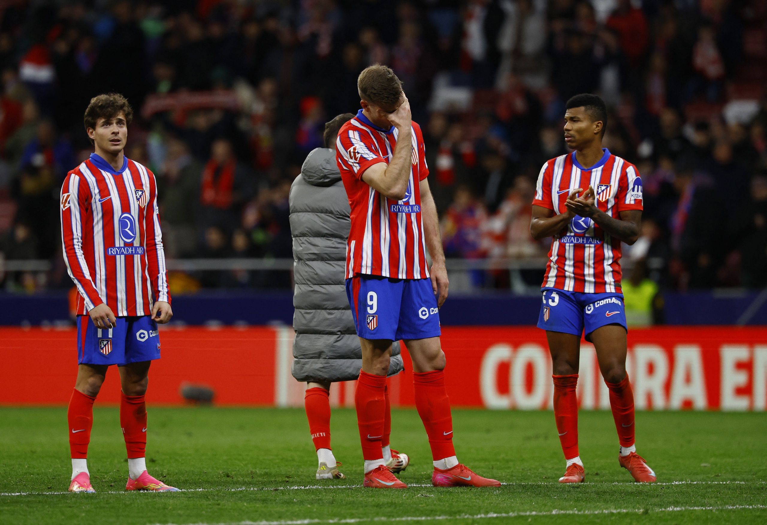 Barca ngược dòng trước Atletico dù bị dẫn trước 0-2 - Ảnh 1.