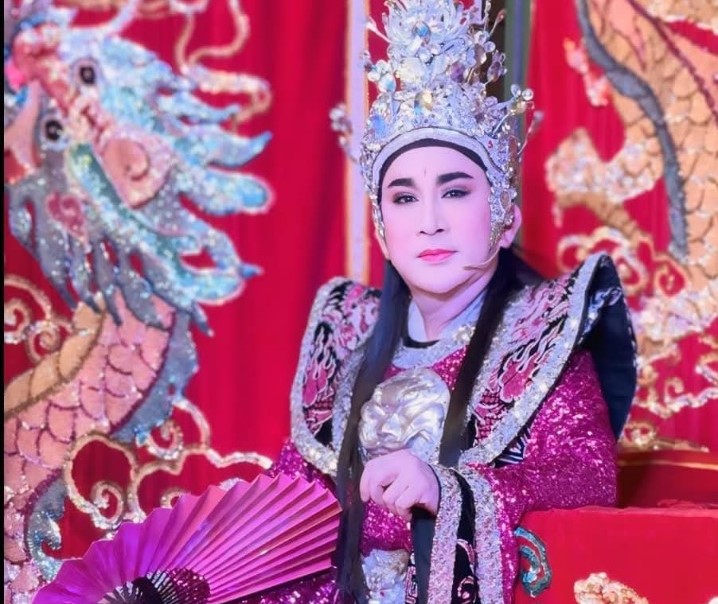 Kim Tử Long, Thoại Mỹ, Ngọc Huyền... vào mùa hát Lễ Kỳ yên - Ảnh 1. Kim Tử Long, Thoại Mỹ, Ngọc Huyền... vào mùa hát Lễ Kỳ yên - Ảnh 1.