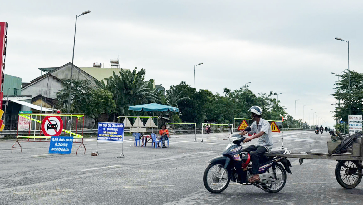 Sửa cầu Câu Lâu mới trên quốc lộ 1 cấm ô tô, xe cộ đi đường nào? - Ảnh 3.