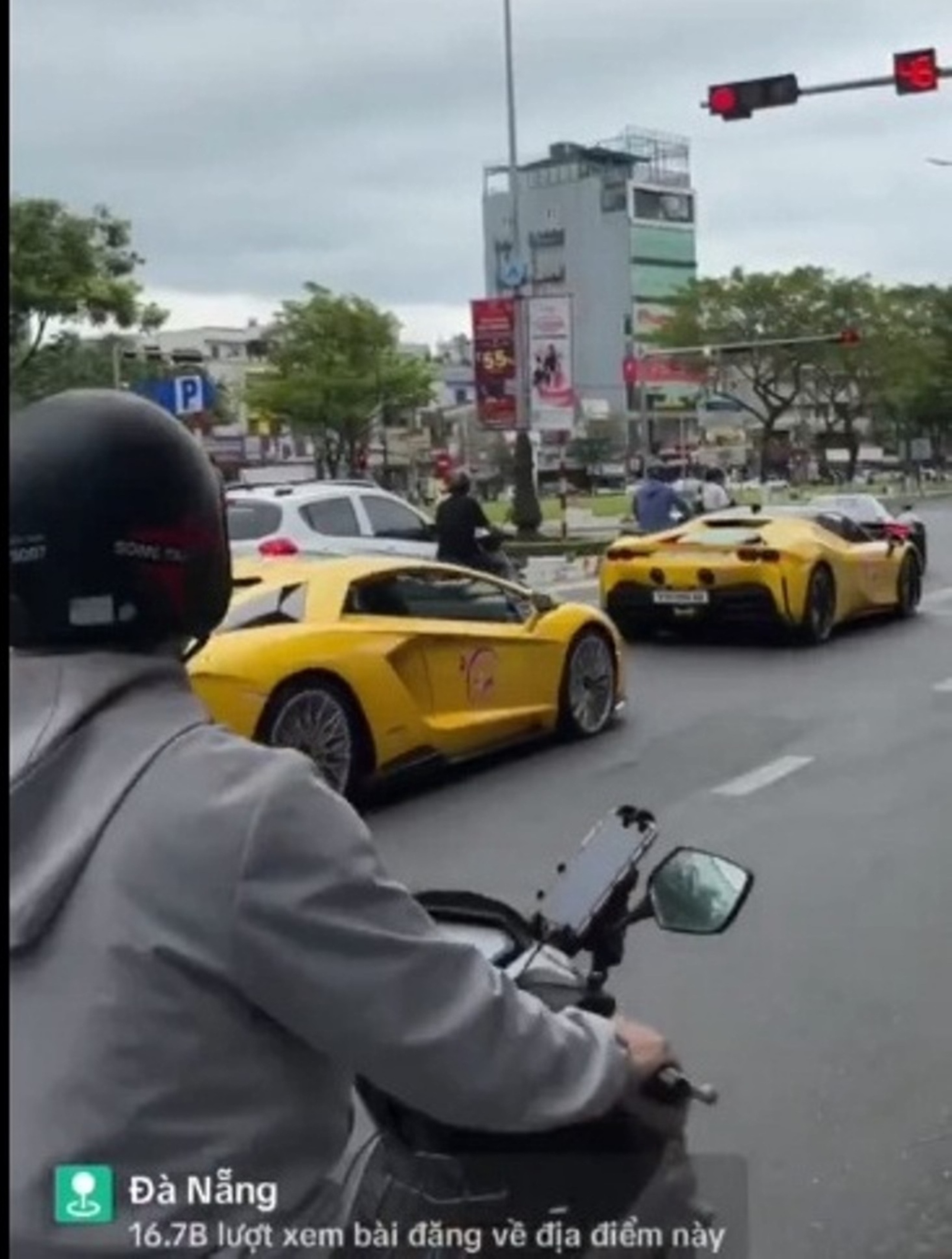 Cảnh sát giao thông vào cuộc xác minh đoàn siêu xe vượt đèn đỏ - Ảnh 1.