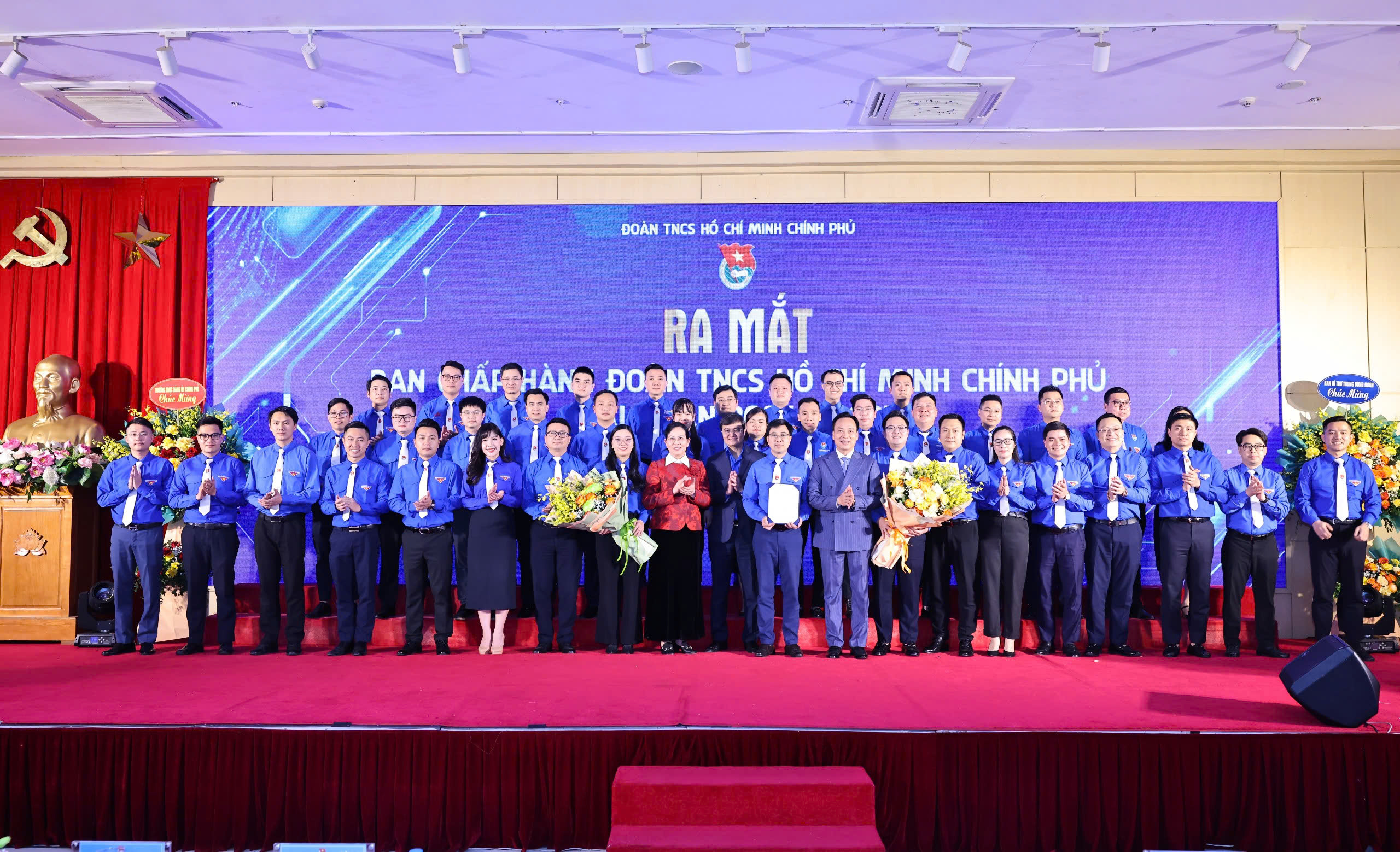 Công bố quyết định thành lập Đoàn Thanh niên Chính phủ - Ảnh 2. Công bố quyết định thành lập Đoàn Thanh niên Chính phủ - Ảnh 2.