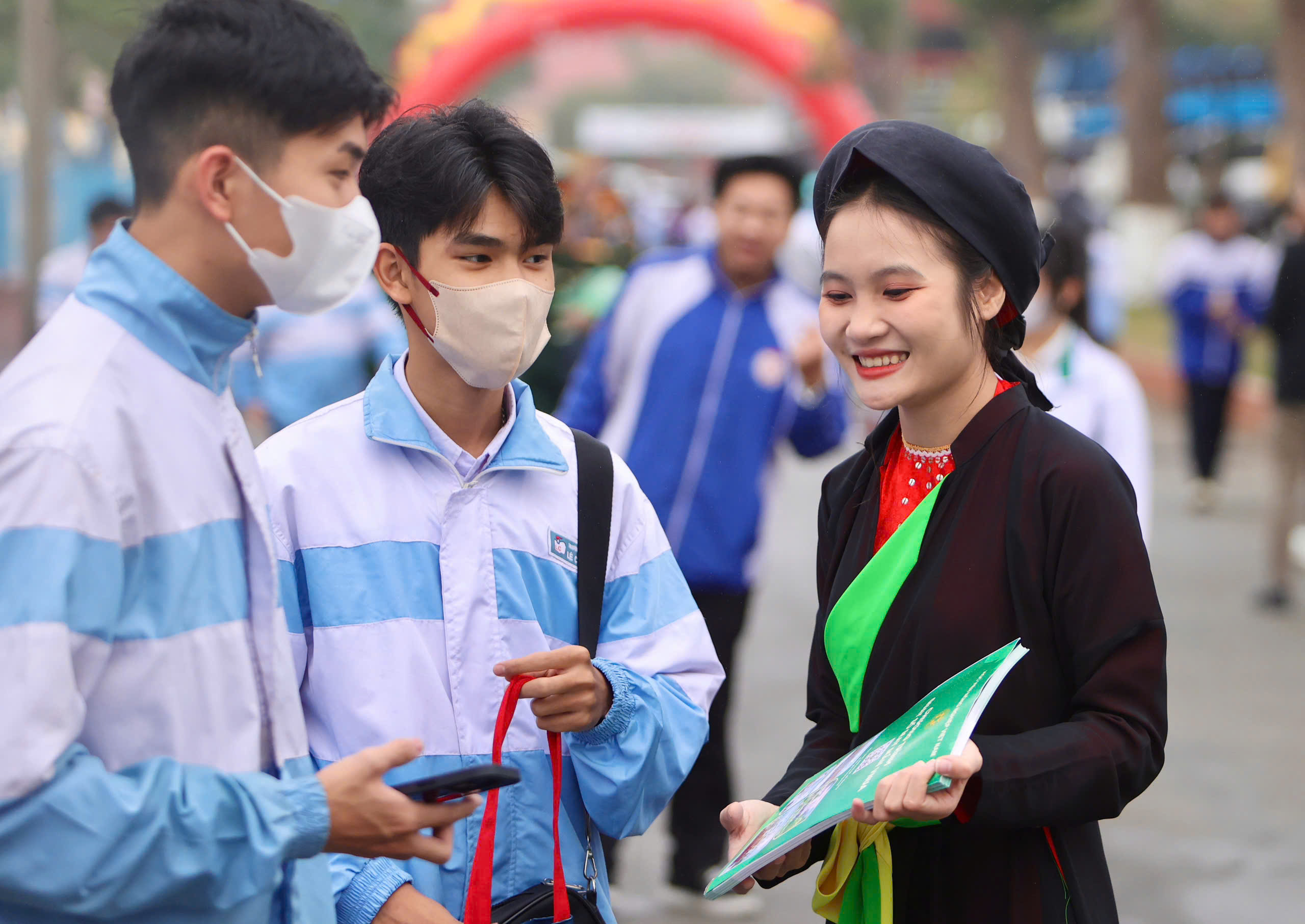 Thông tin tuyển sinh sai có thể khiến bạn trẻ lệch hướng - Ảnh 3.