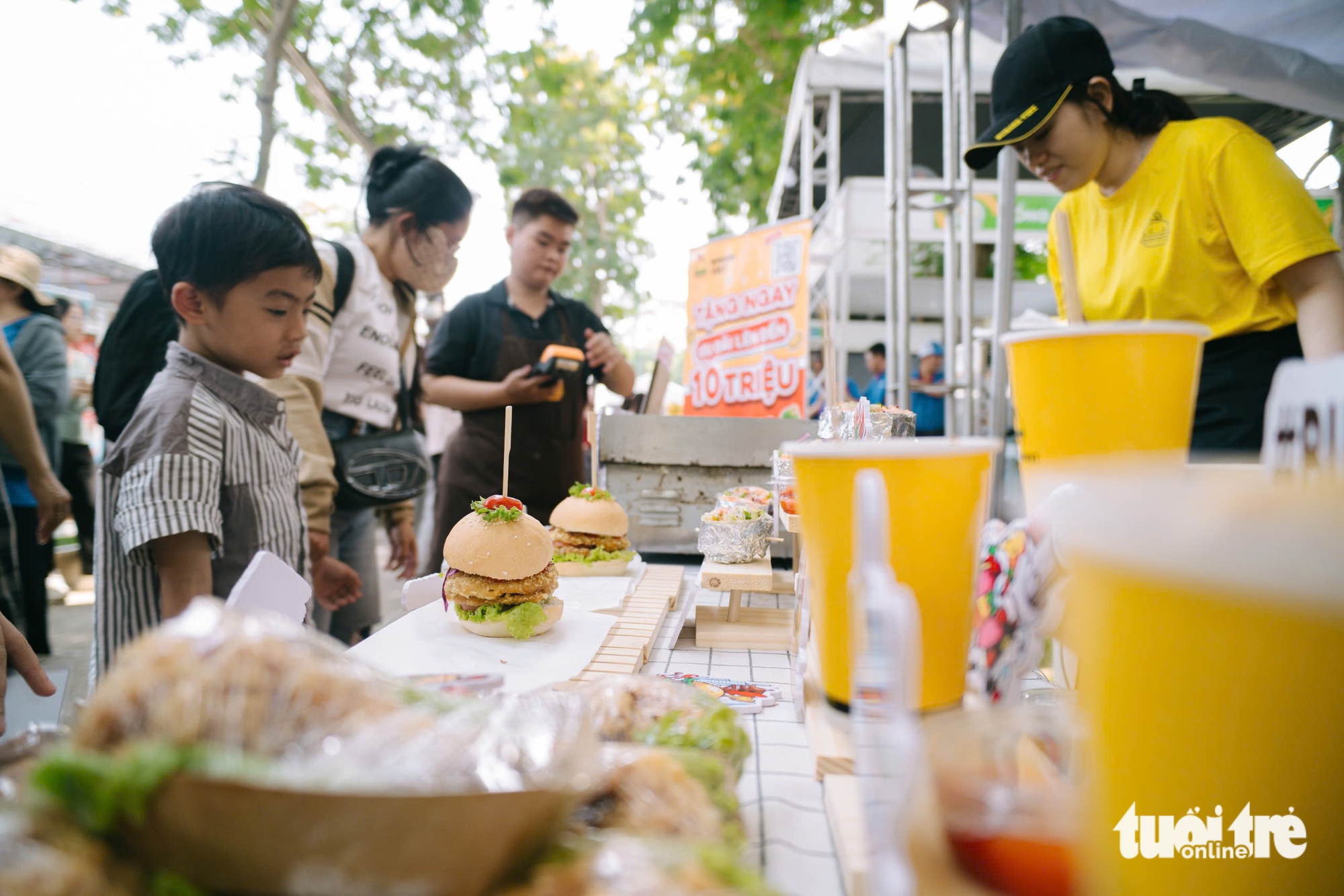 Nhiều bánh mì 'ngoại quốc' có mặt trong đại tiệc bánh mì Việt Nam - Ảnh 1.