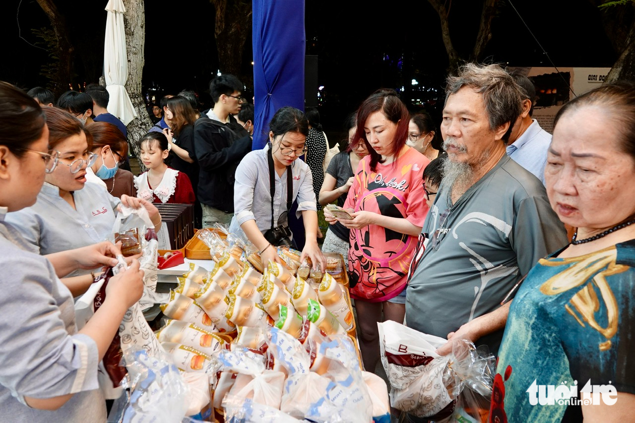 Nhiều bánh mì 'ngoại quốc' có mặt trong 'đại tiệc' bánh mì Việt Nam - Ảnh 3.